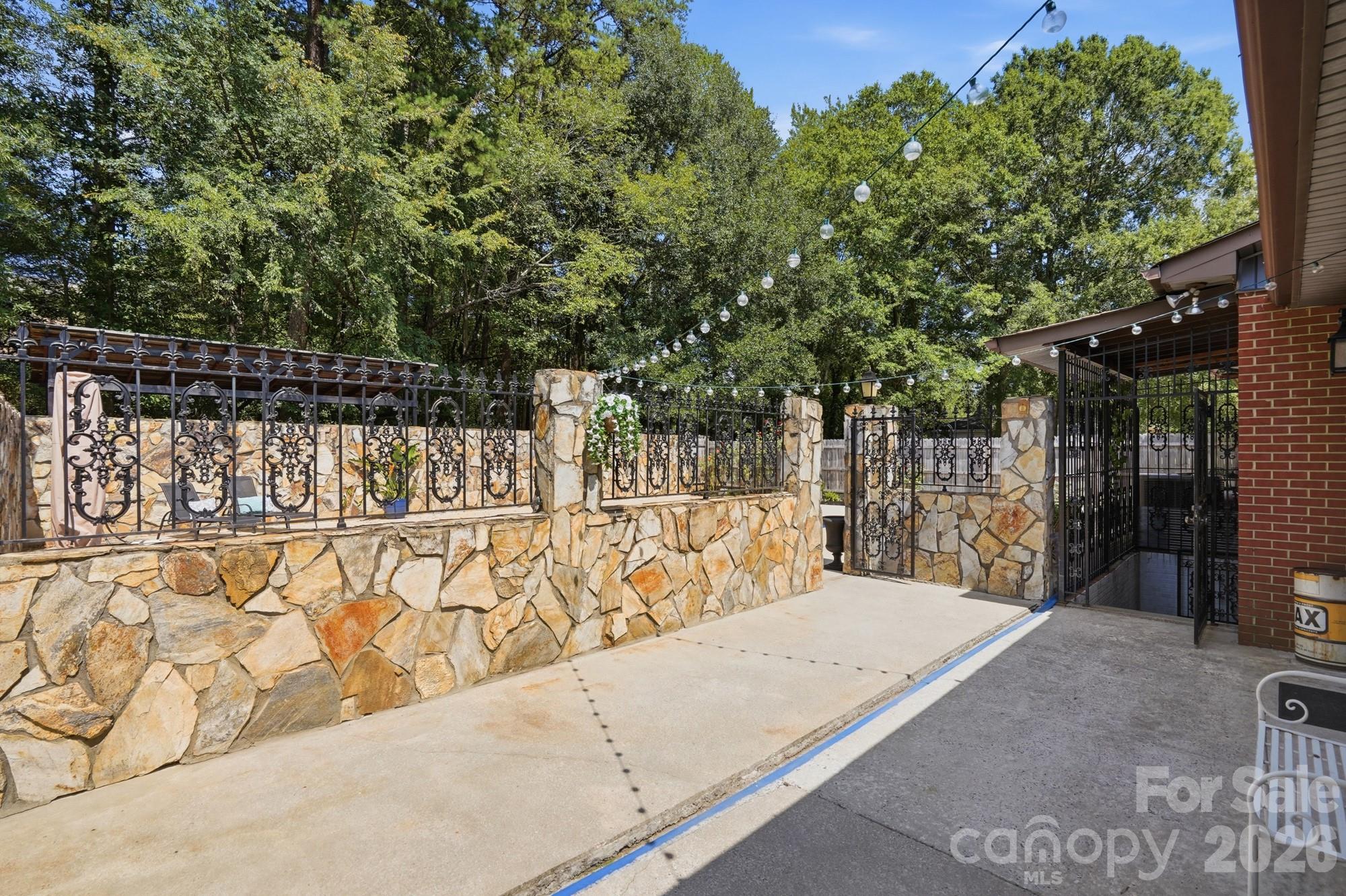 1471 Ontario Drive Property Photo 34