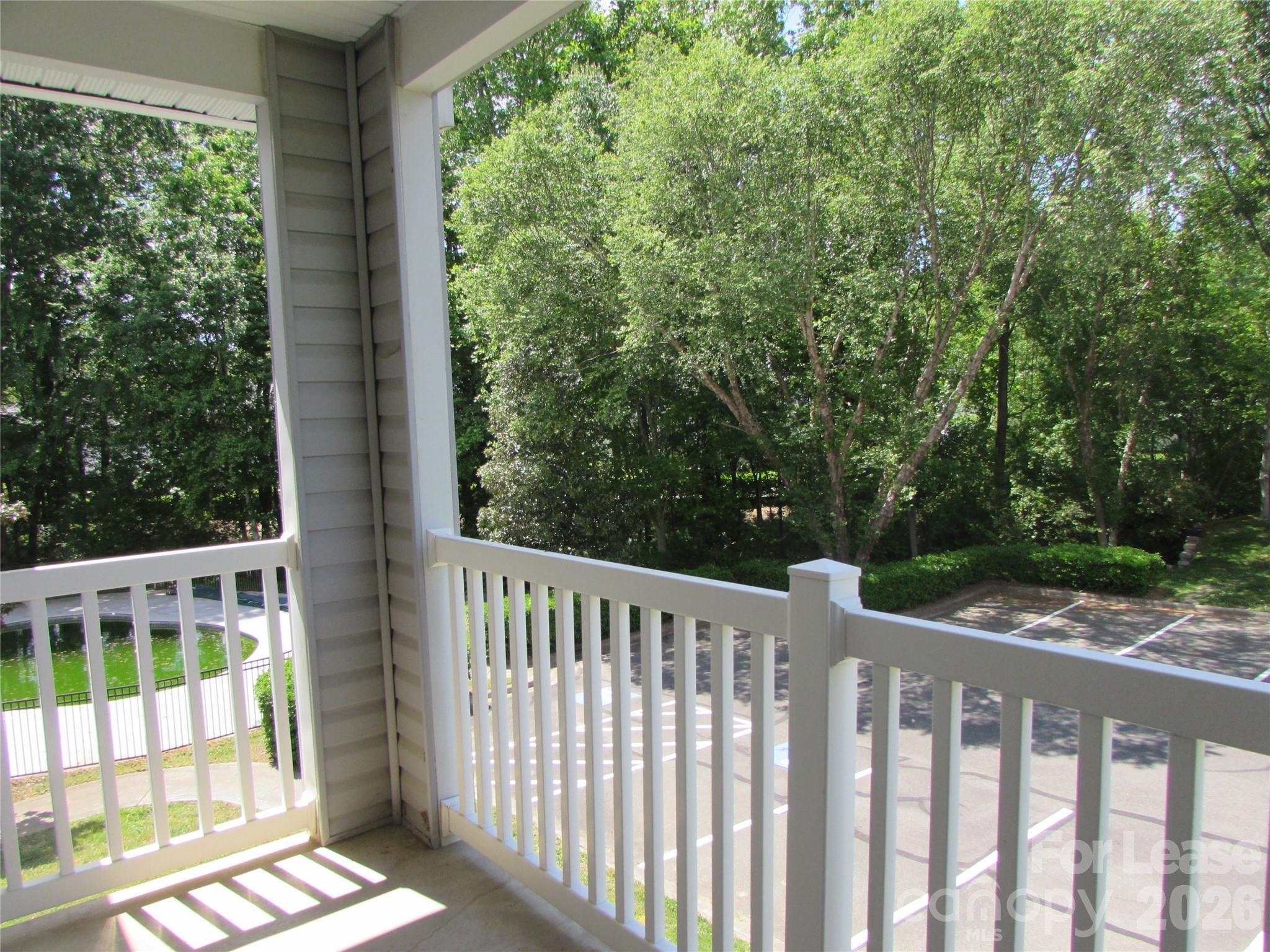 21725 Aftonshire Drive Property Photo 11