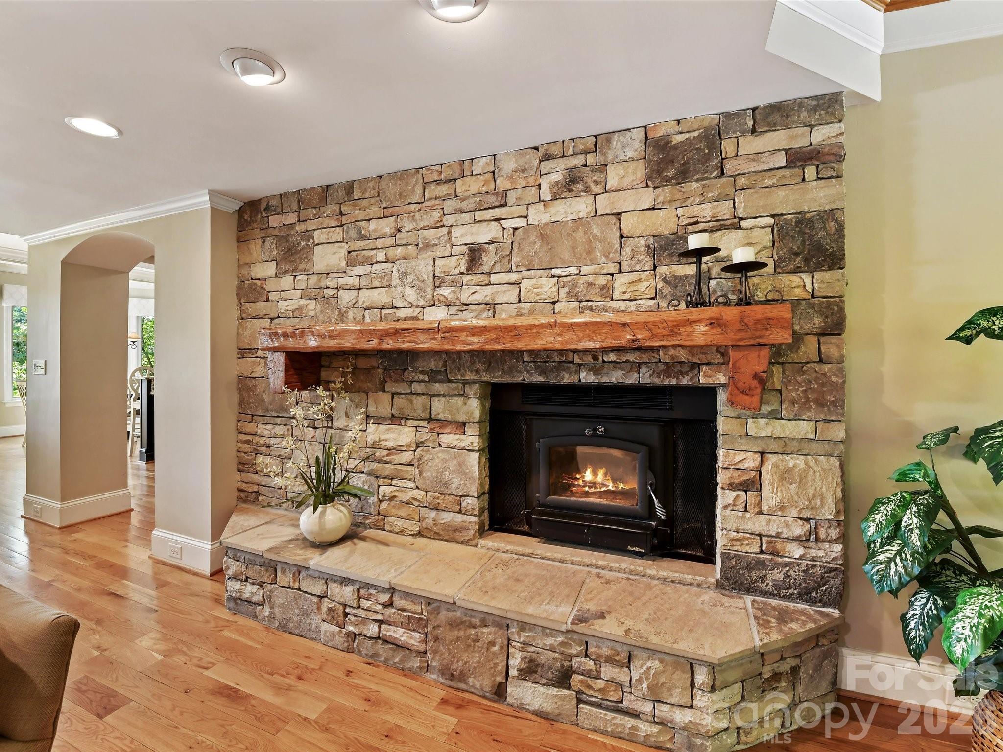 16211 Terry Lane Property Photo 13