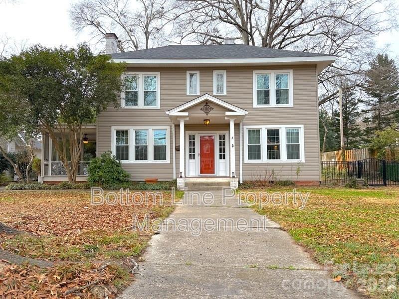 613 S York Street Property Photo 3