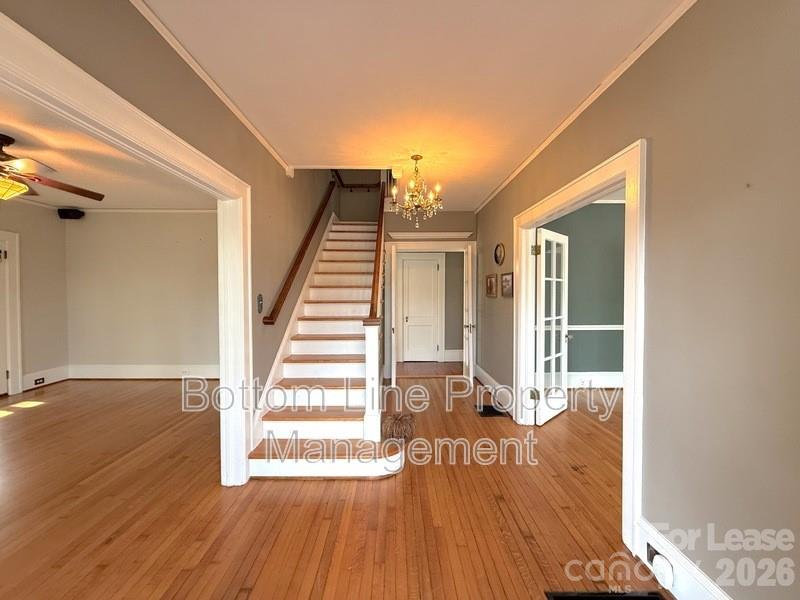 613 S York Street Property Photo 4