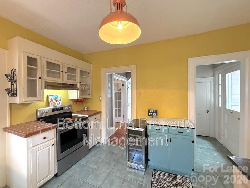 613 S York Street Property Photo 10