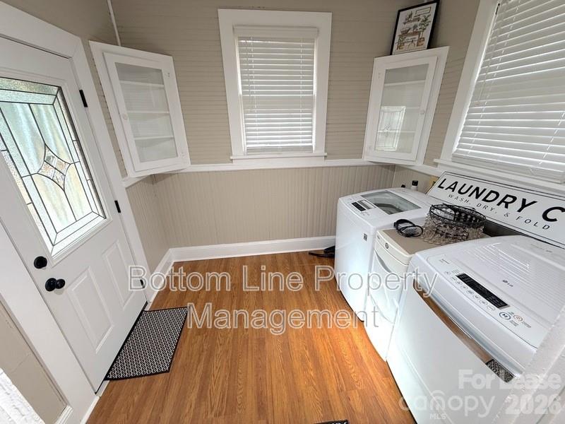 613 S York Street Property Photo 12