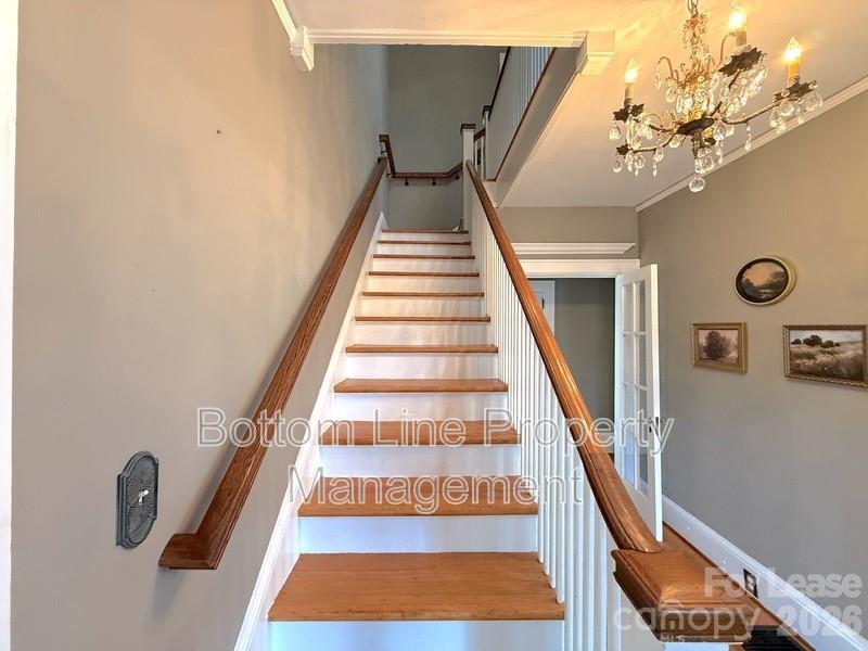 613 S York Street Property Photo 18