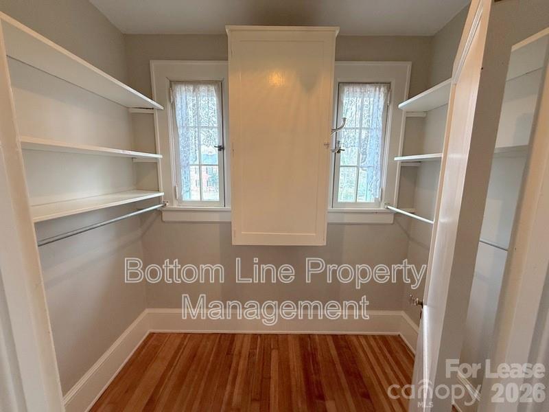 613 S York Street Property Photo 24