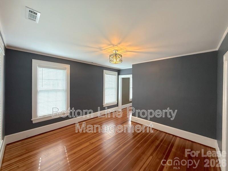 613 S York Street Property Photo 25