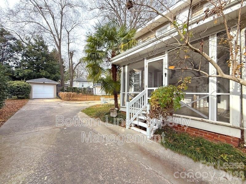 613 S York Street Property Photo 30