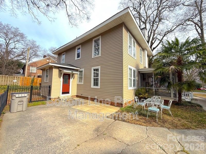 613 S York Street Property Photo 32