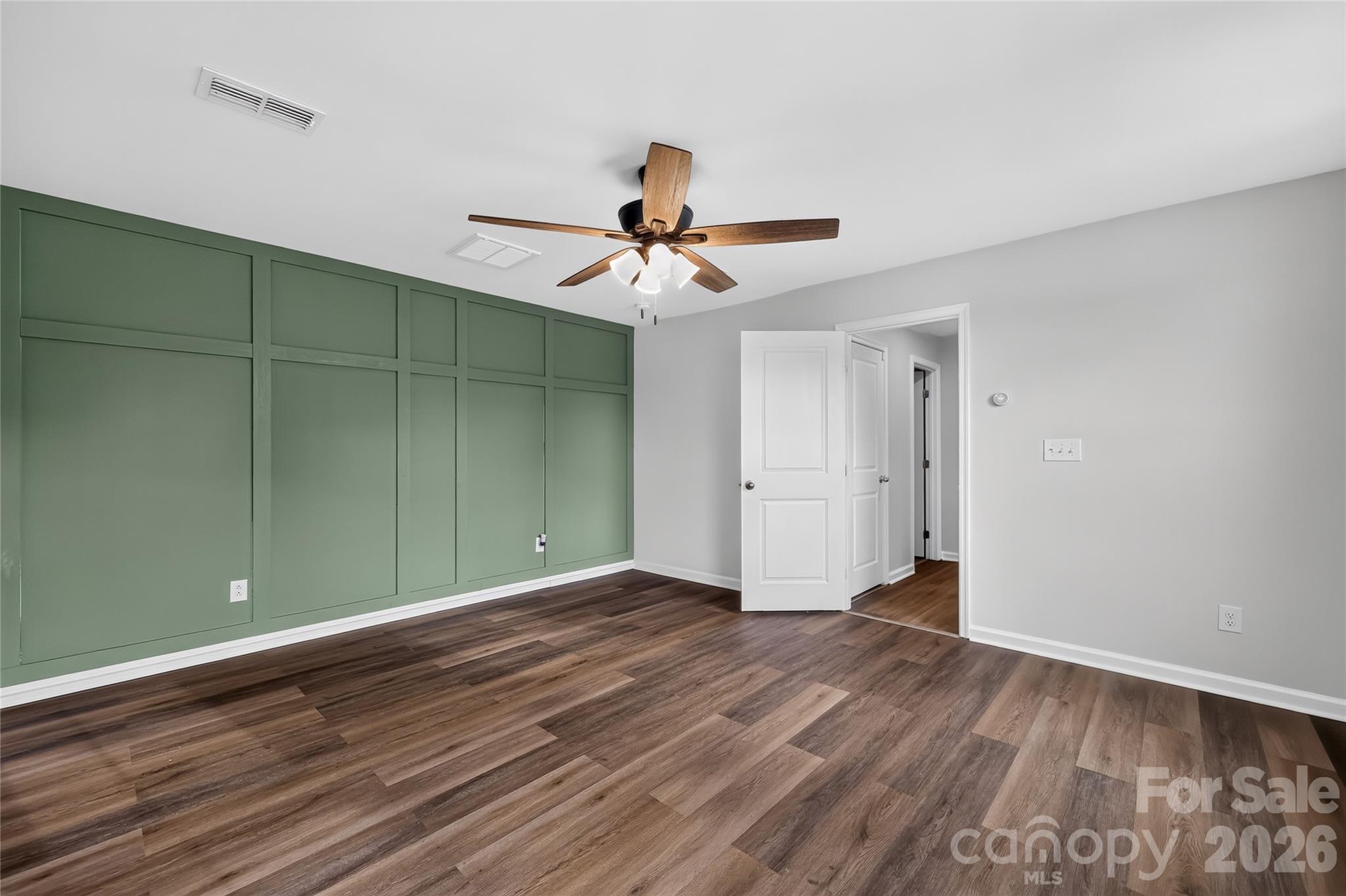 5812 Camp Court Property Photo 8
