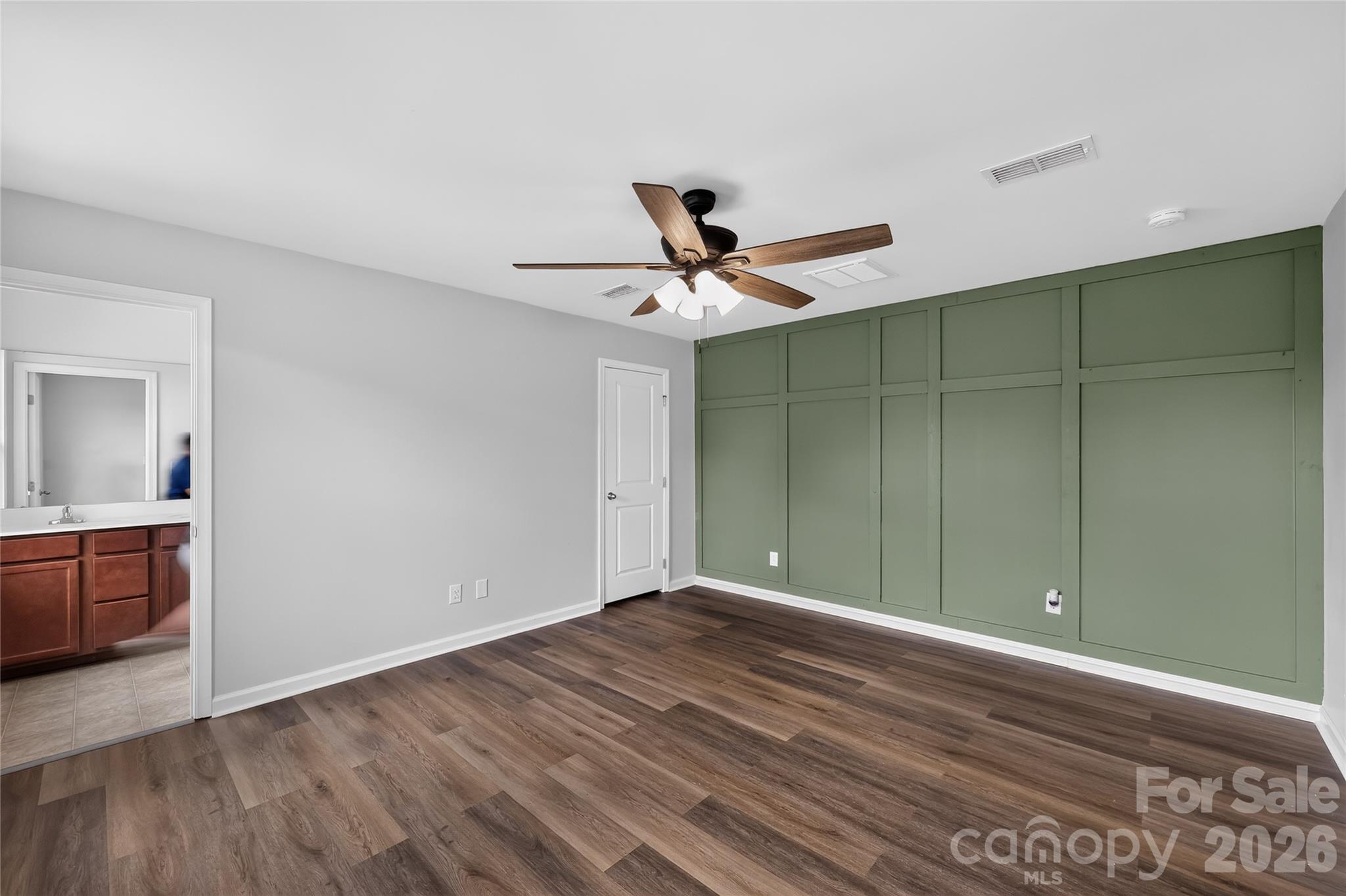 5812 Camp Court Property Photo 9