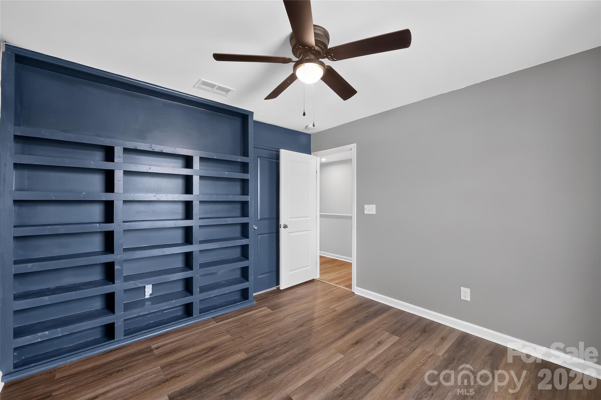 5812 Camp Court Property Photo 11