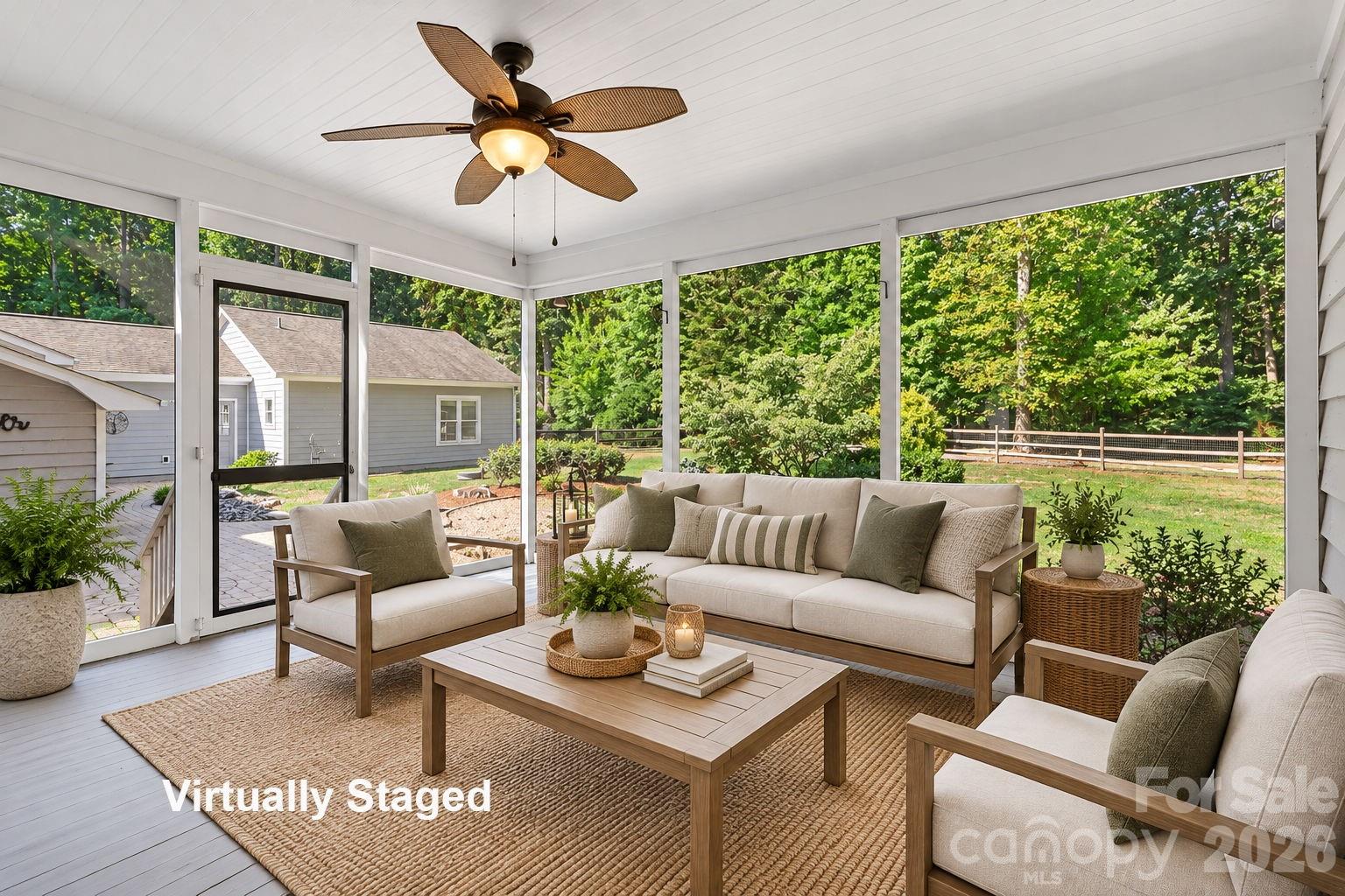 3201 Fairforest Drive Property Photo 15
