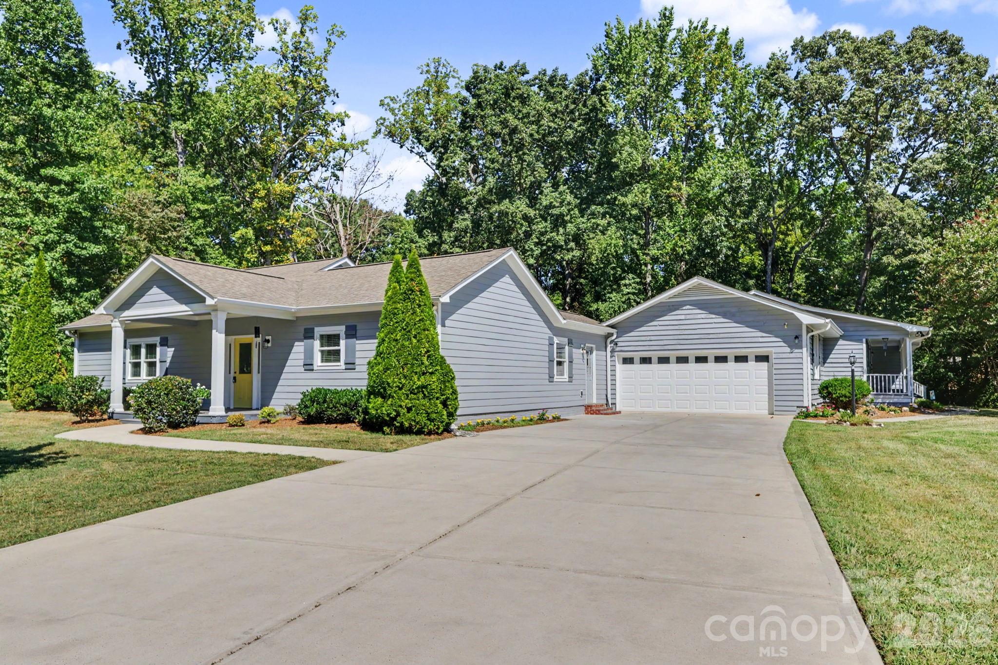 3201 Fairforest Drive Property Photo 19