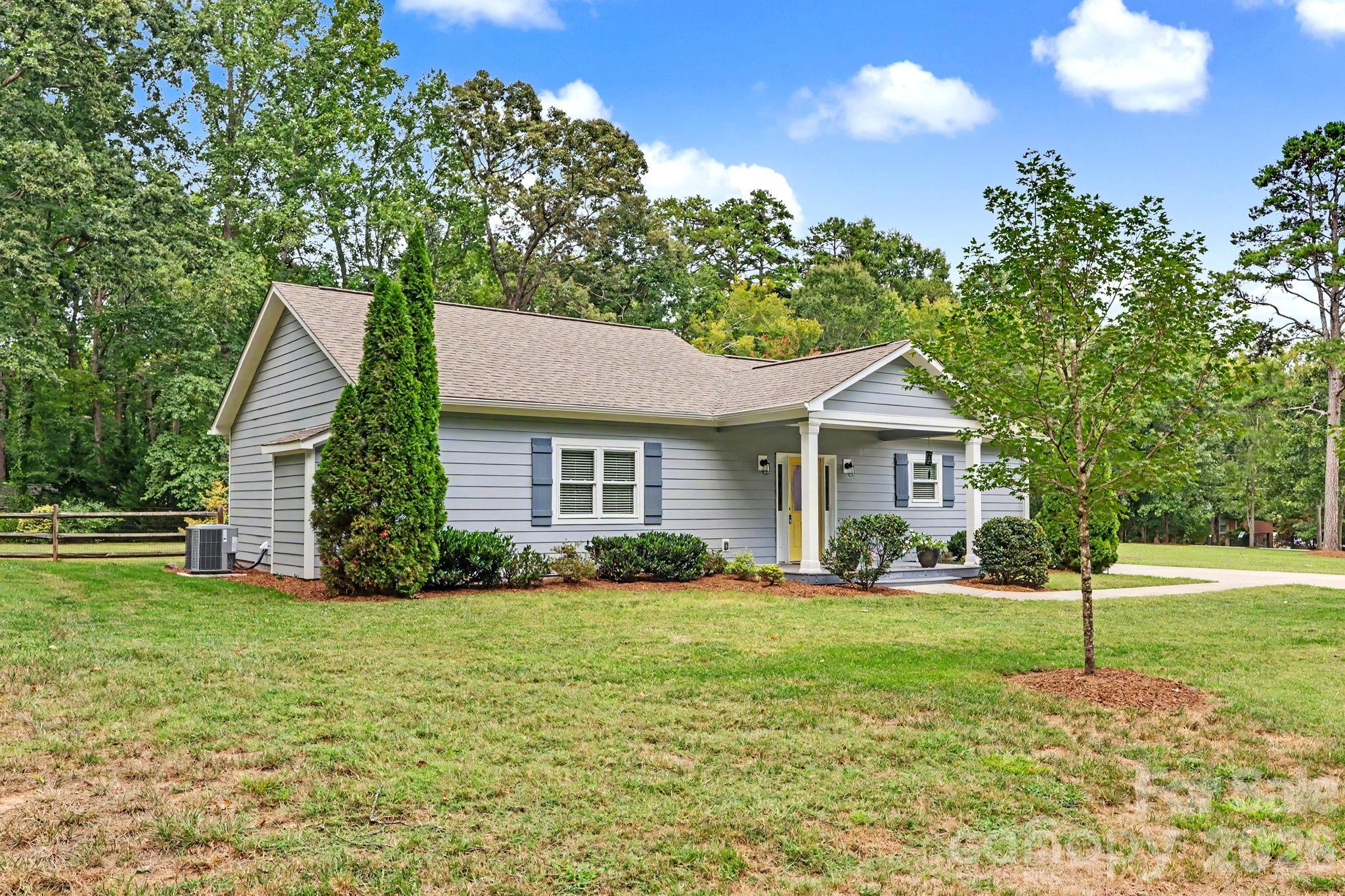 3201 Fairforest Drive Property Photo 20