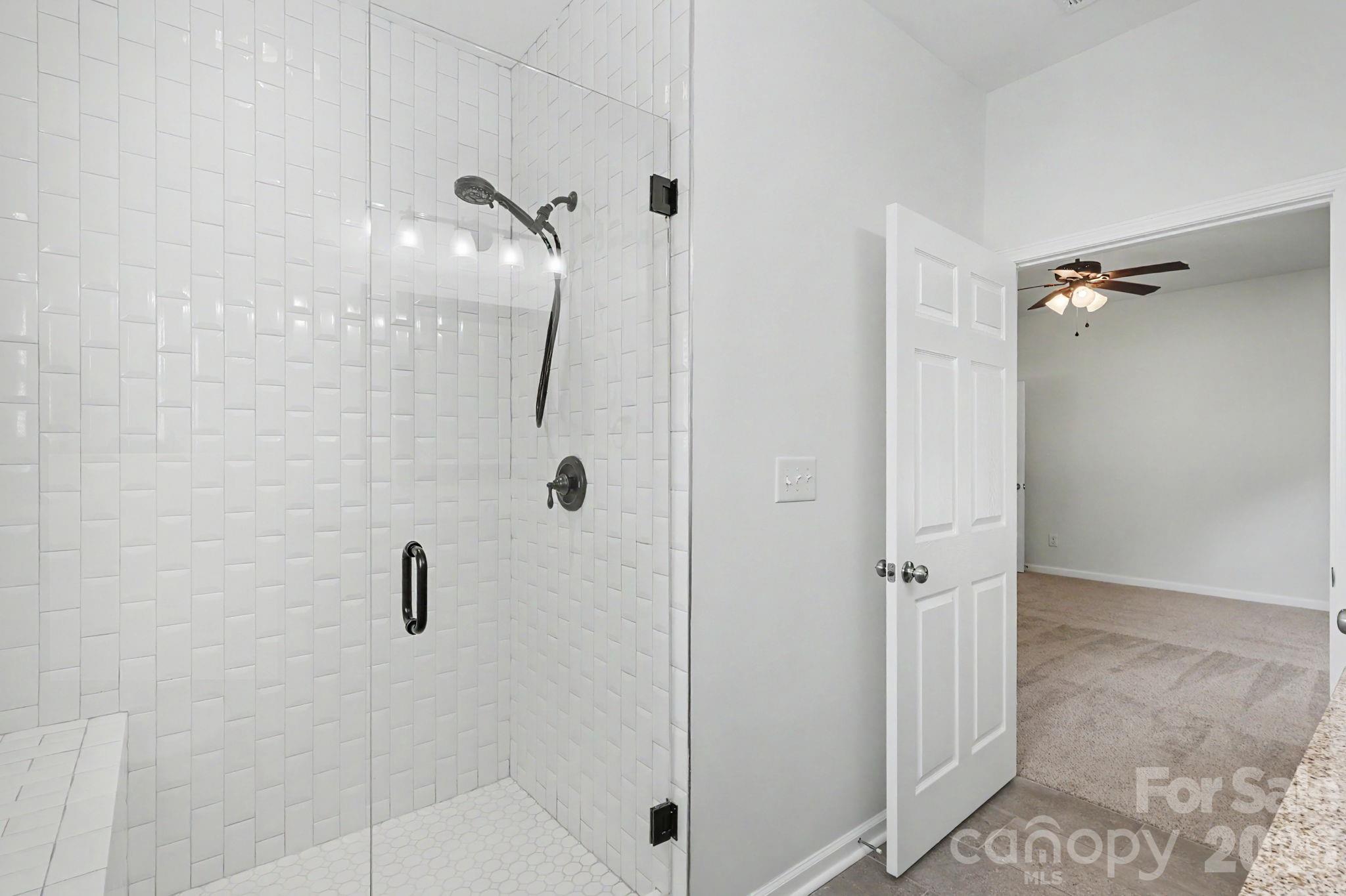 3201 Fairforest Drive Property Photo 26