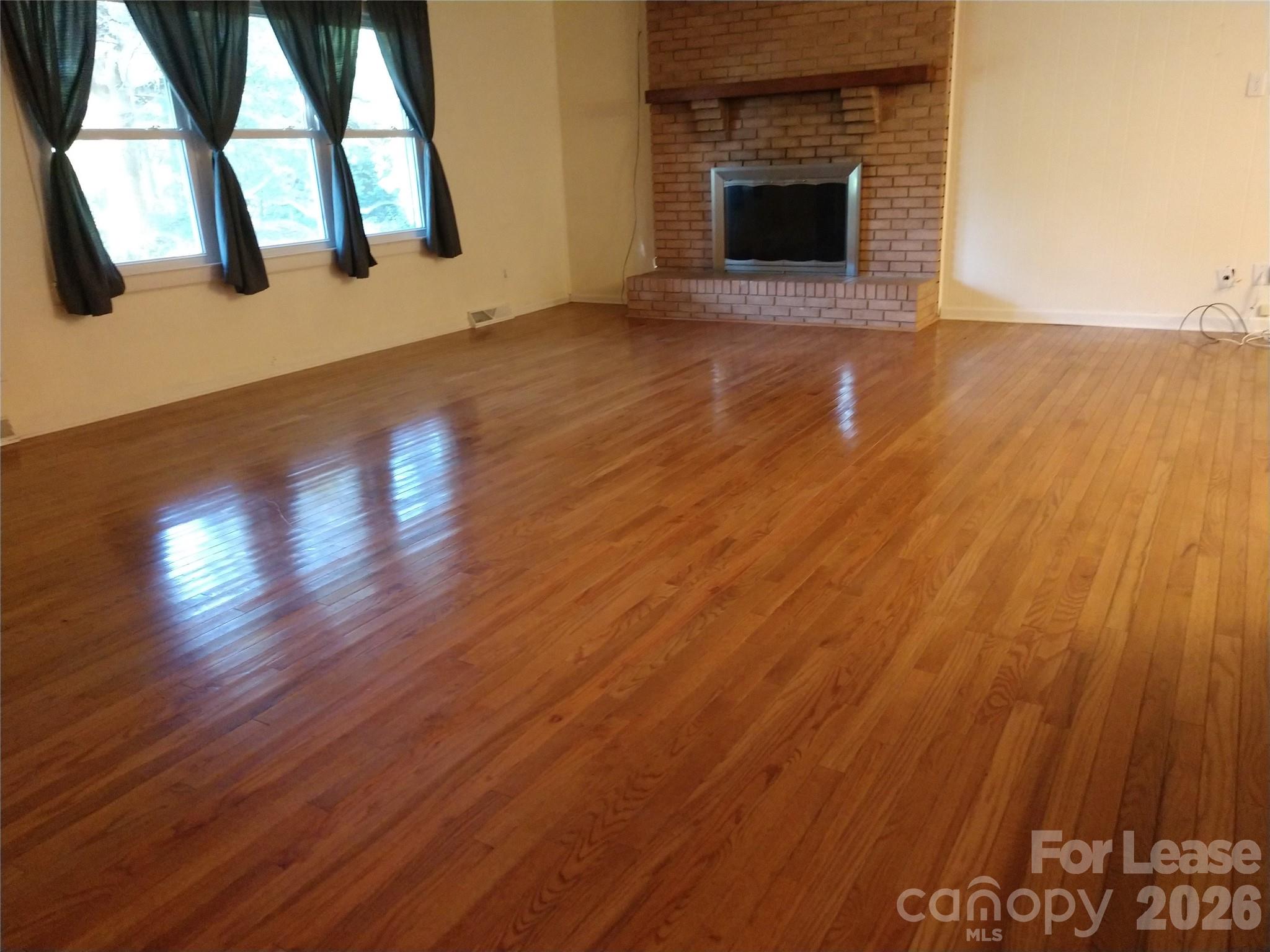10115 Elmsbrook Lane Property Photo 5