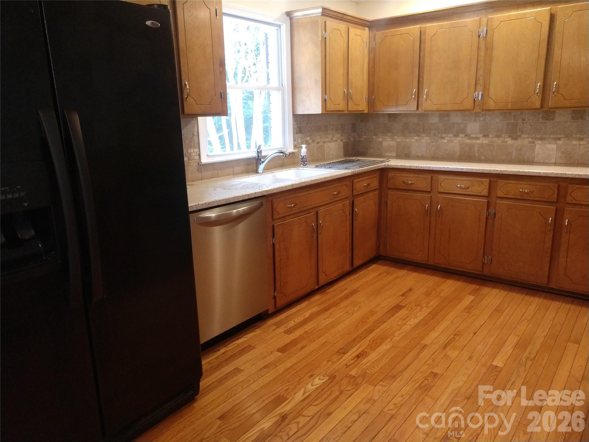 10115 Elmsbrook Lane Property Photo 8