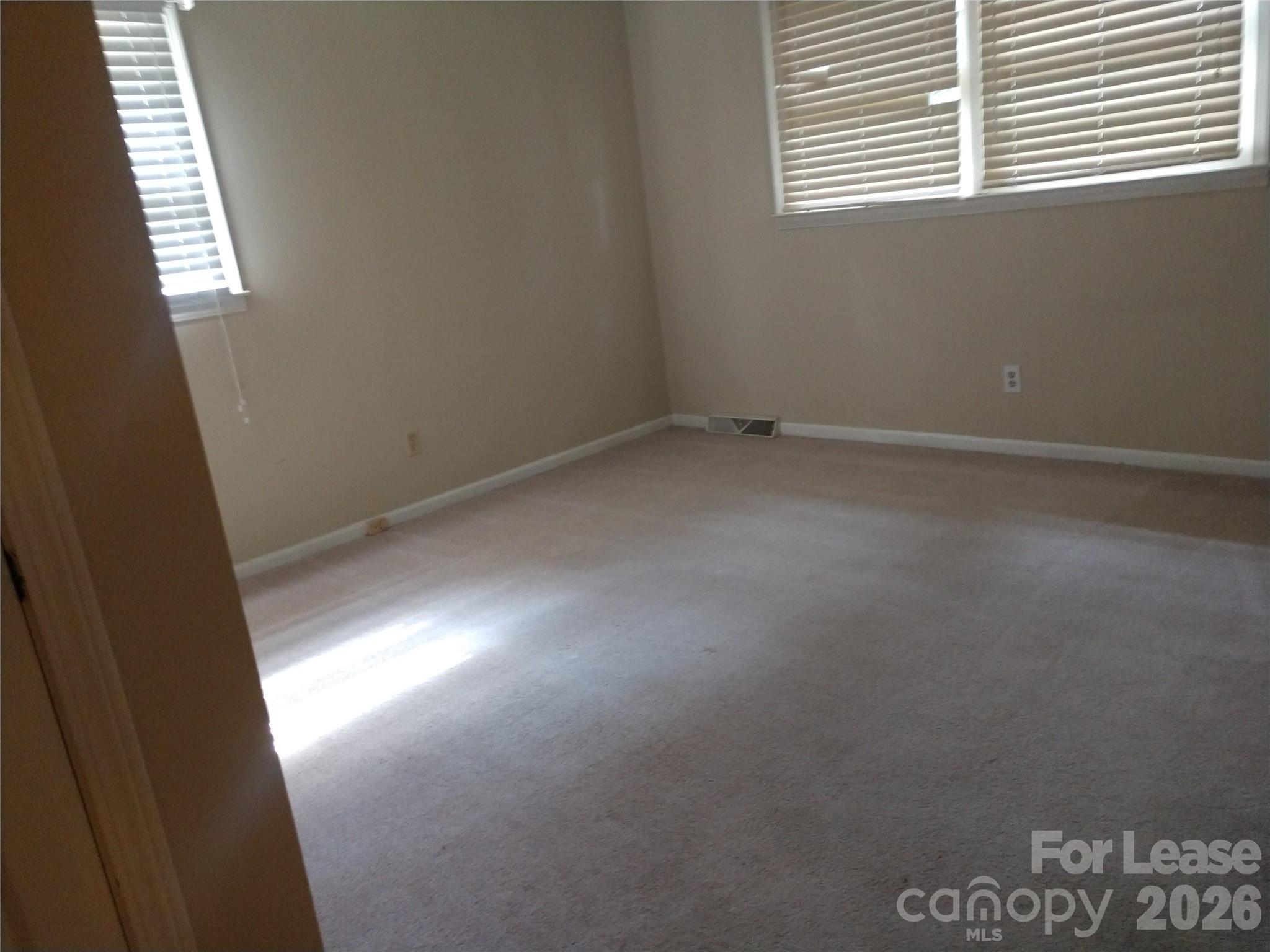 10115 Elmsbrook Lane Property Photo 13