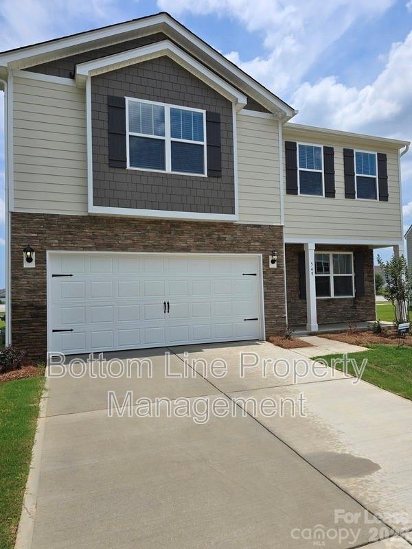 549 Blackpool Court Property Photo 3