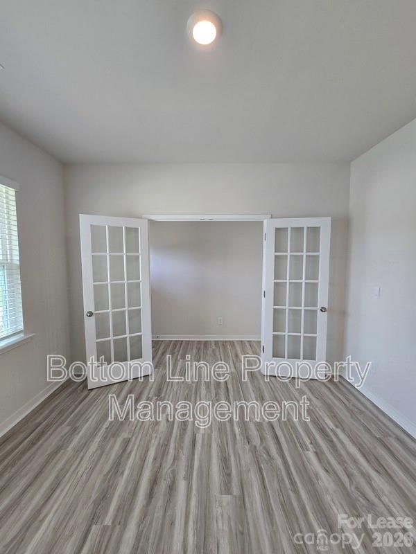 549 Blackpool Court Property Photo 6