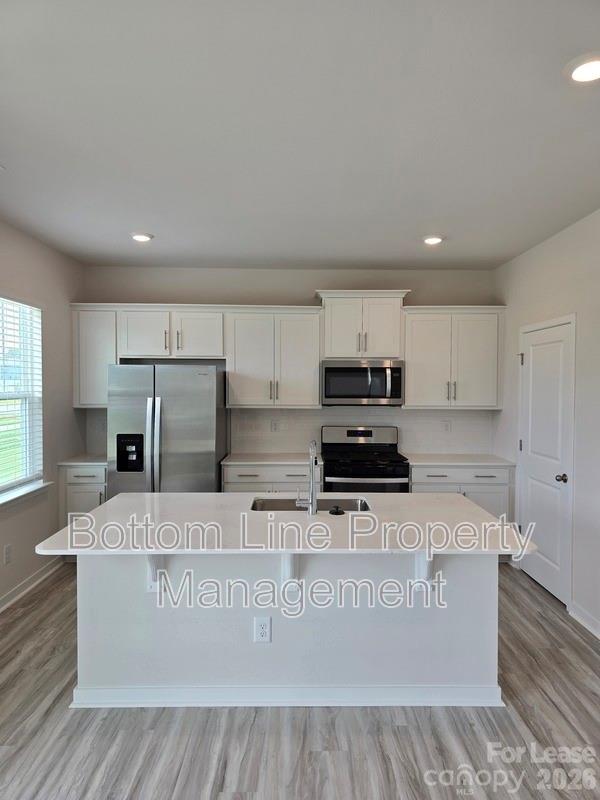 549 Blackpool Court Property Photo 9
