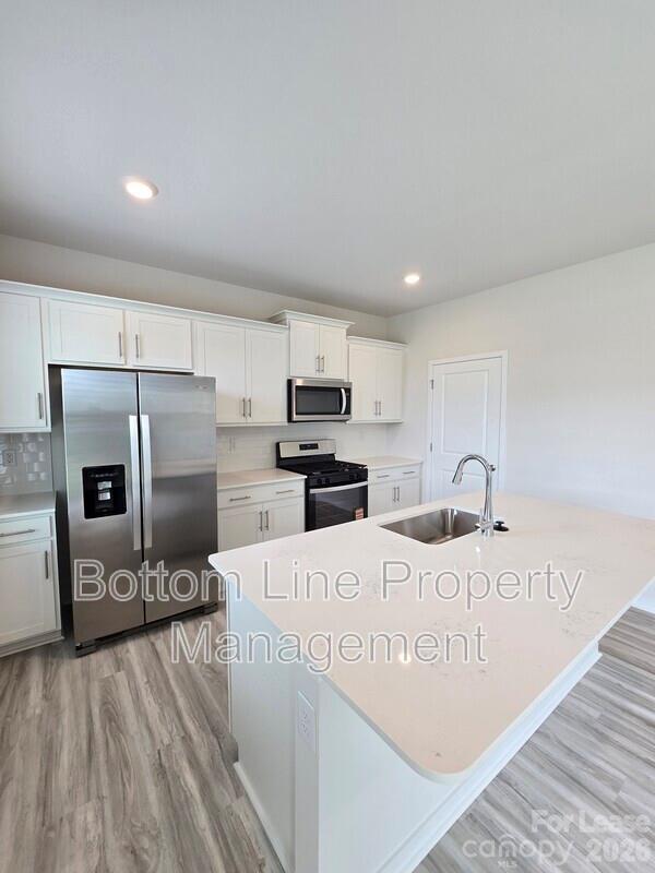 549 Blackpool Court Property Photo 10