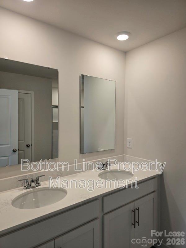 549 Blackpool Court Property Photo 22