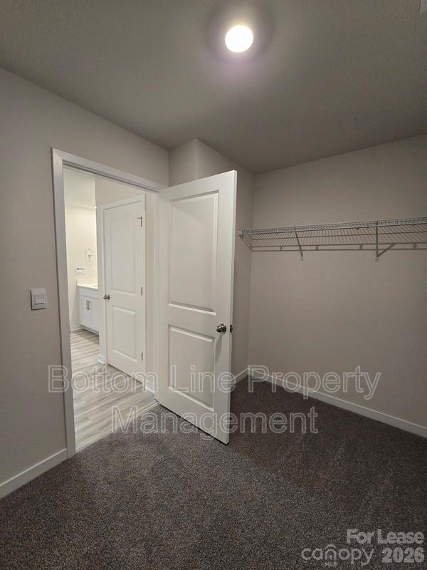 549 Blackpool Court Property Photo 25