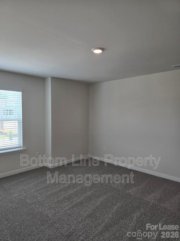 549 Blackpool Court Property Photo 27