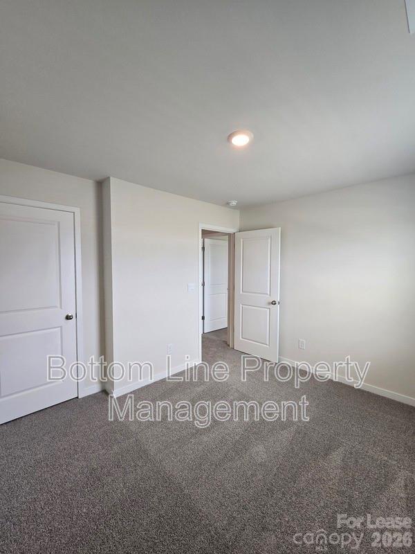 549 Blackpool Court Property Photo 33