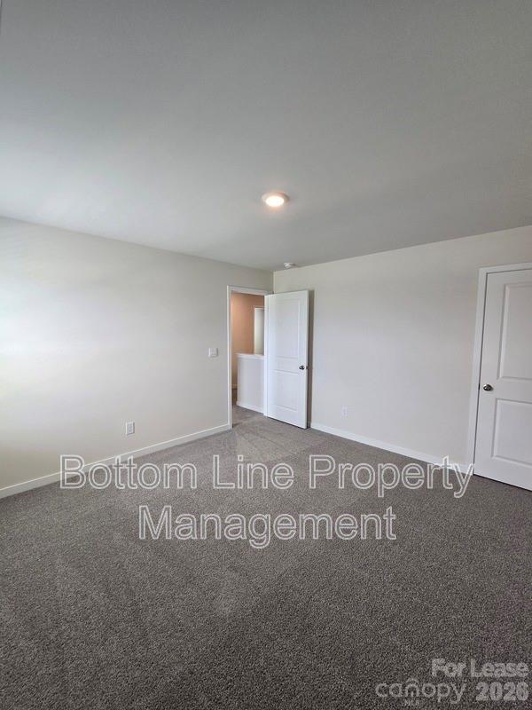 549 Blackpool Court Property Photo 38