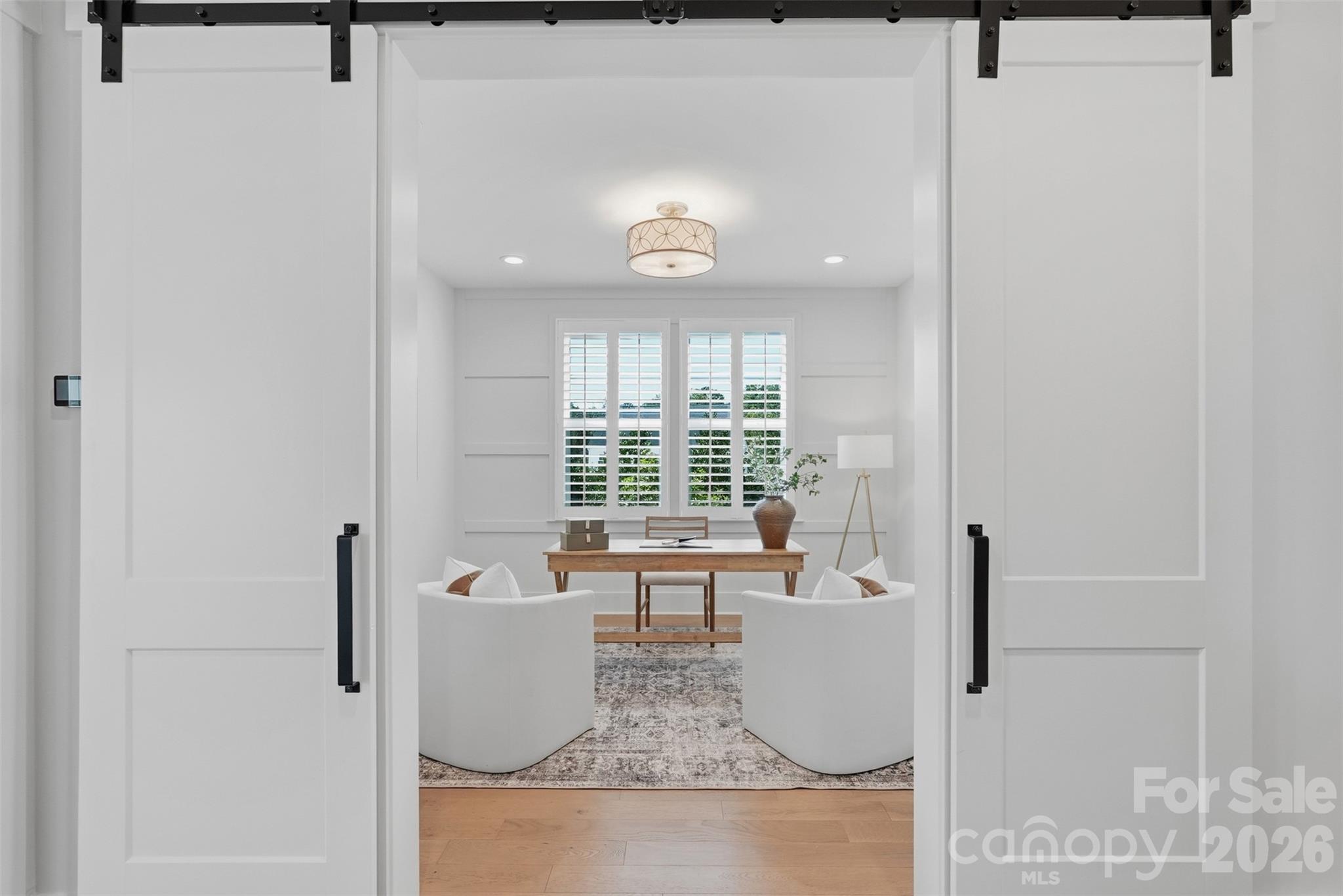 6083 Holden Court Property Photo 4