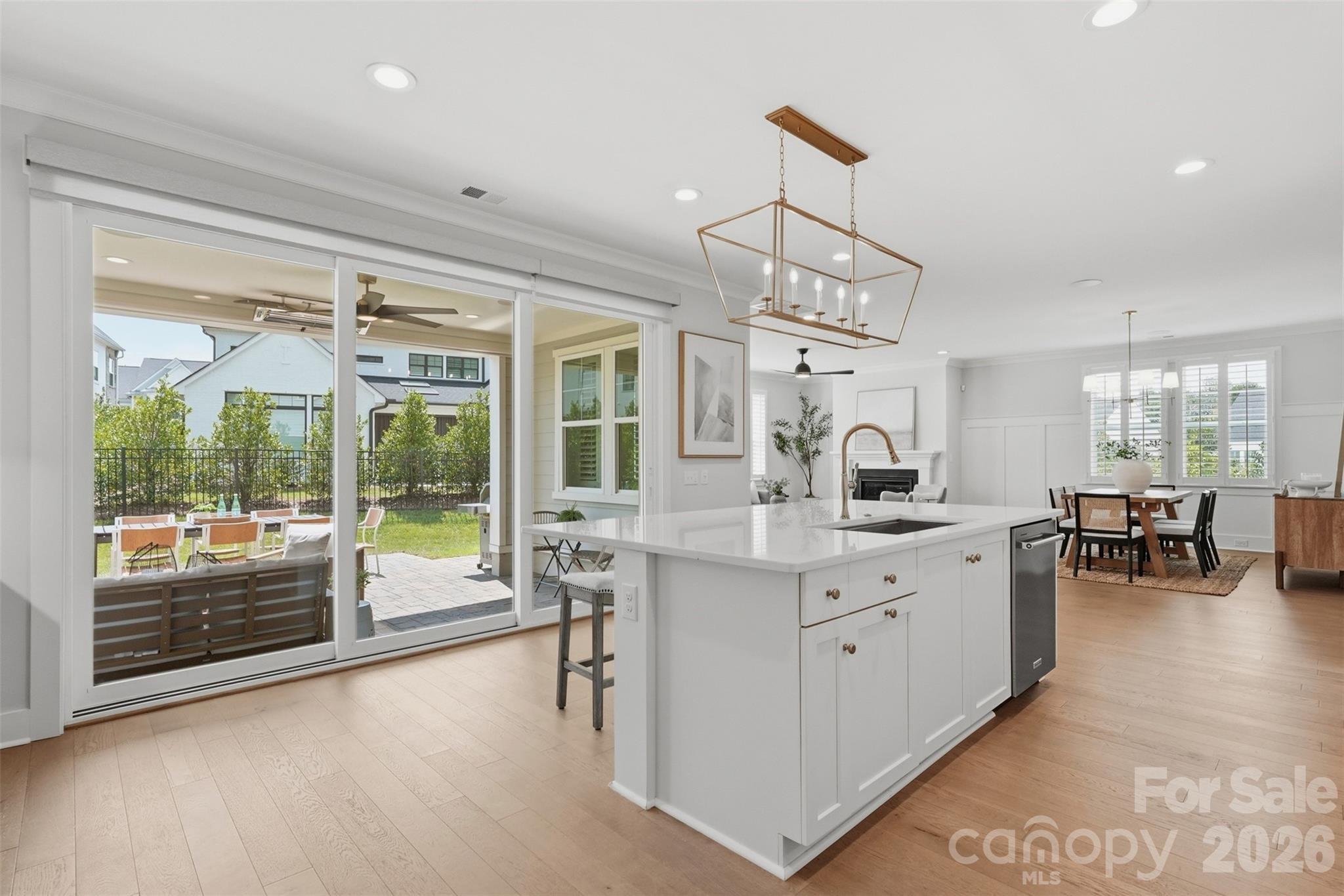 6083 Holden Court Property Photo 12