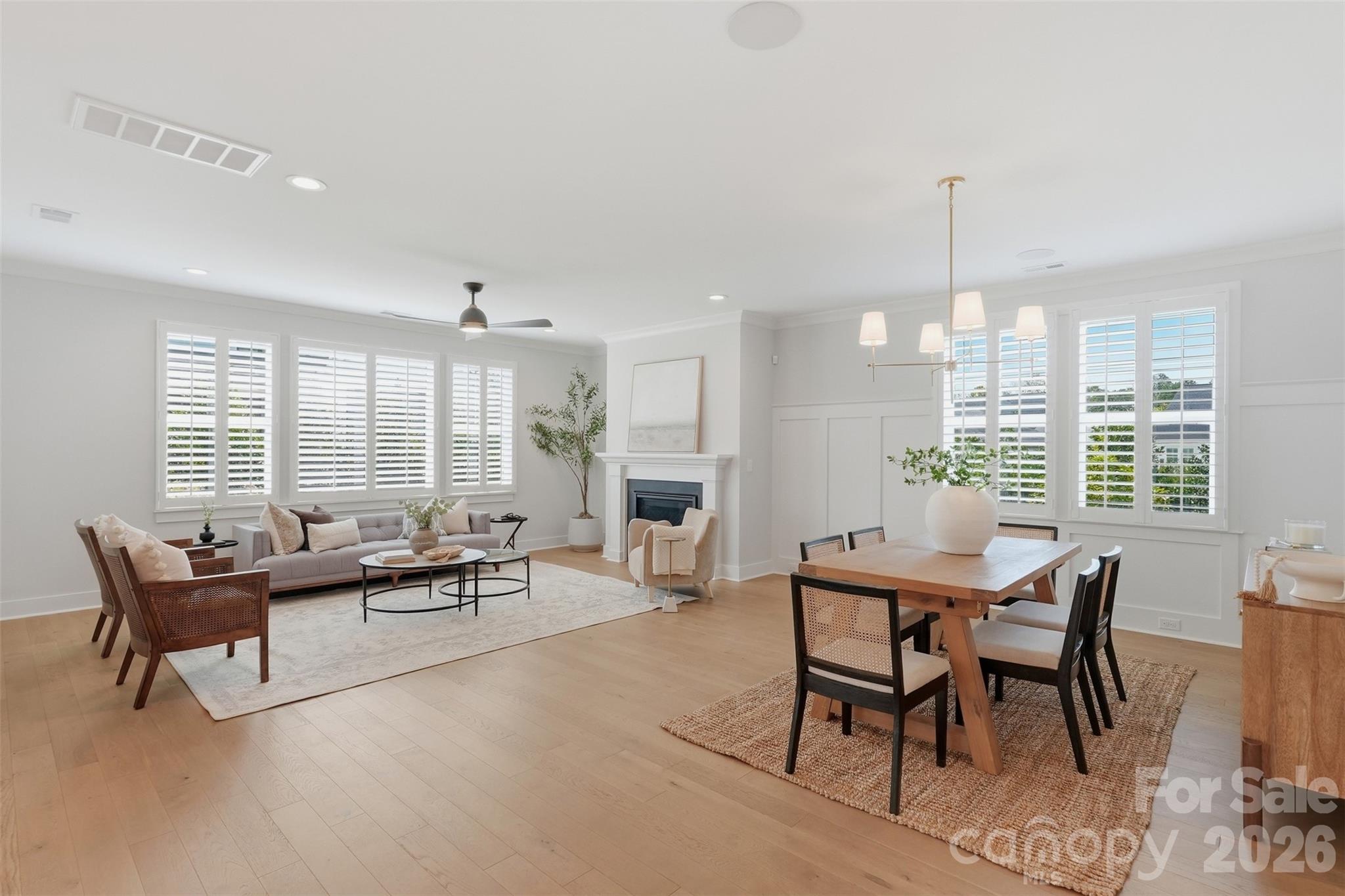 6083 Holden Court Property Photo 14