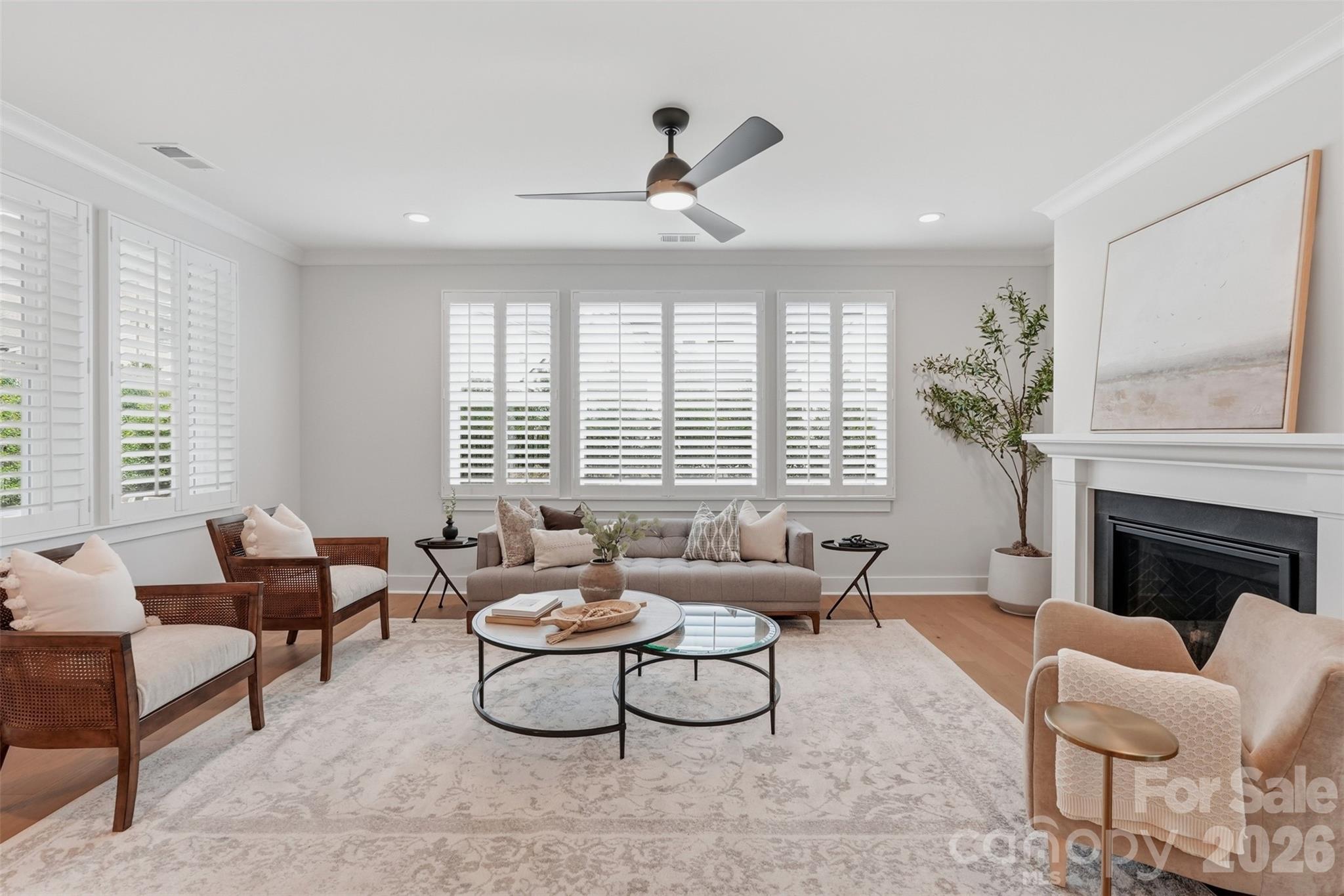 6083 Holden Court Property Photo 15