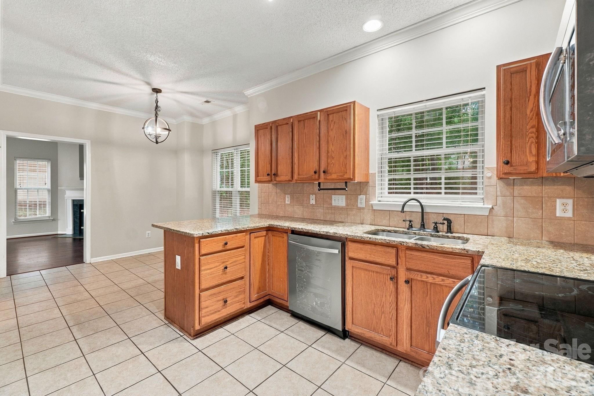 12806 English Walnut Lane Property Photo 10