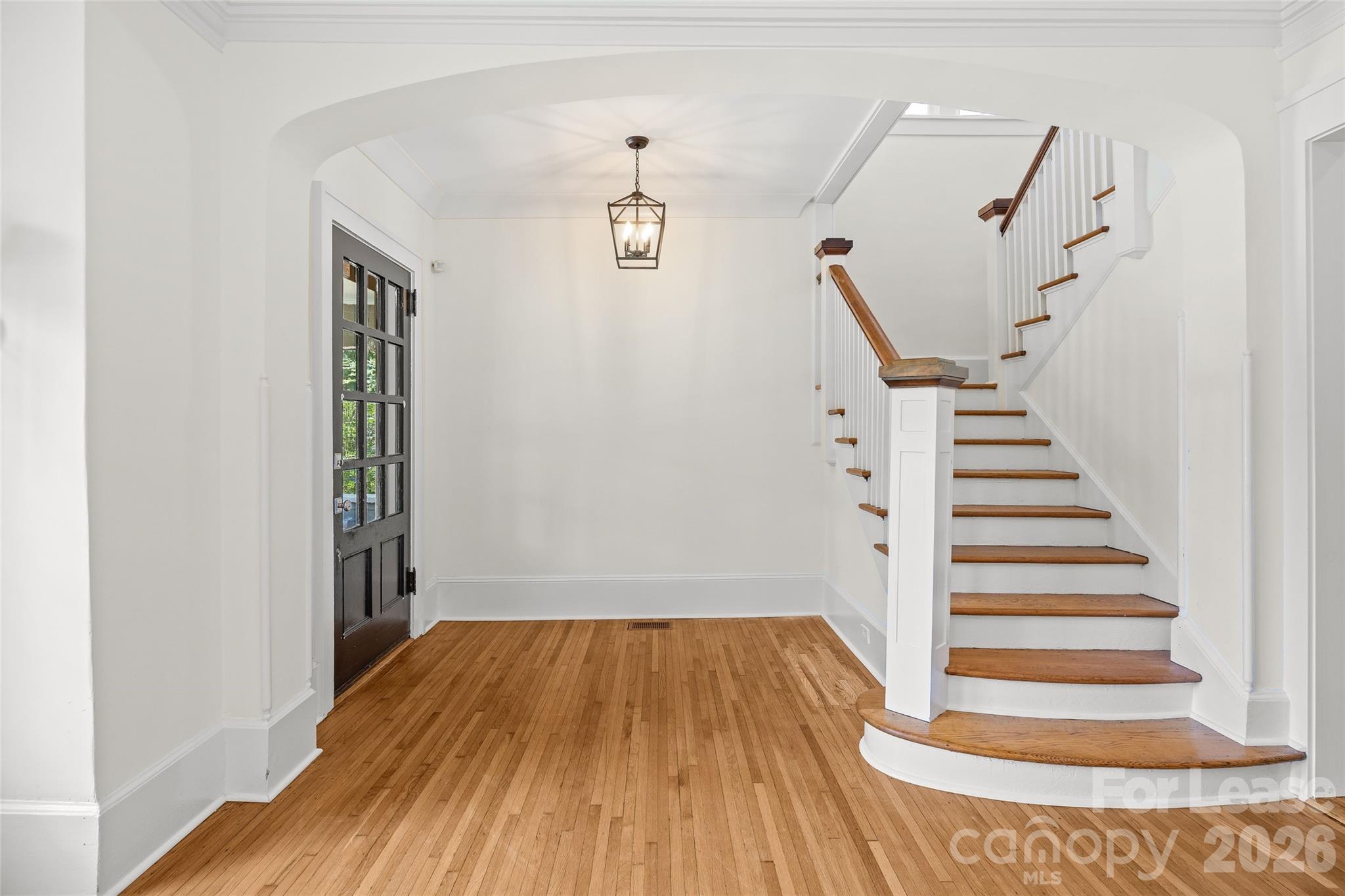 2025 Sharon Road Property Photo 5