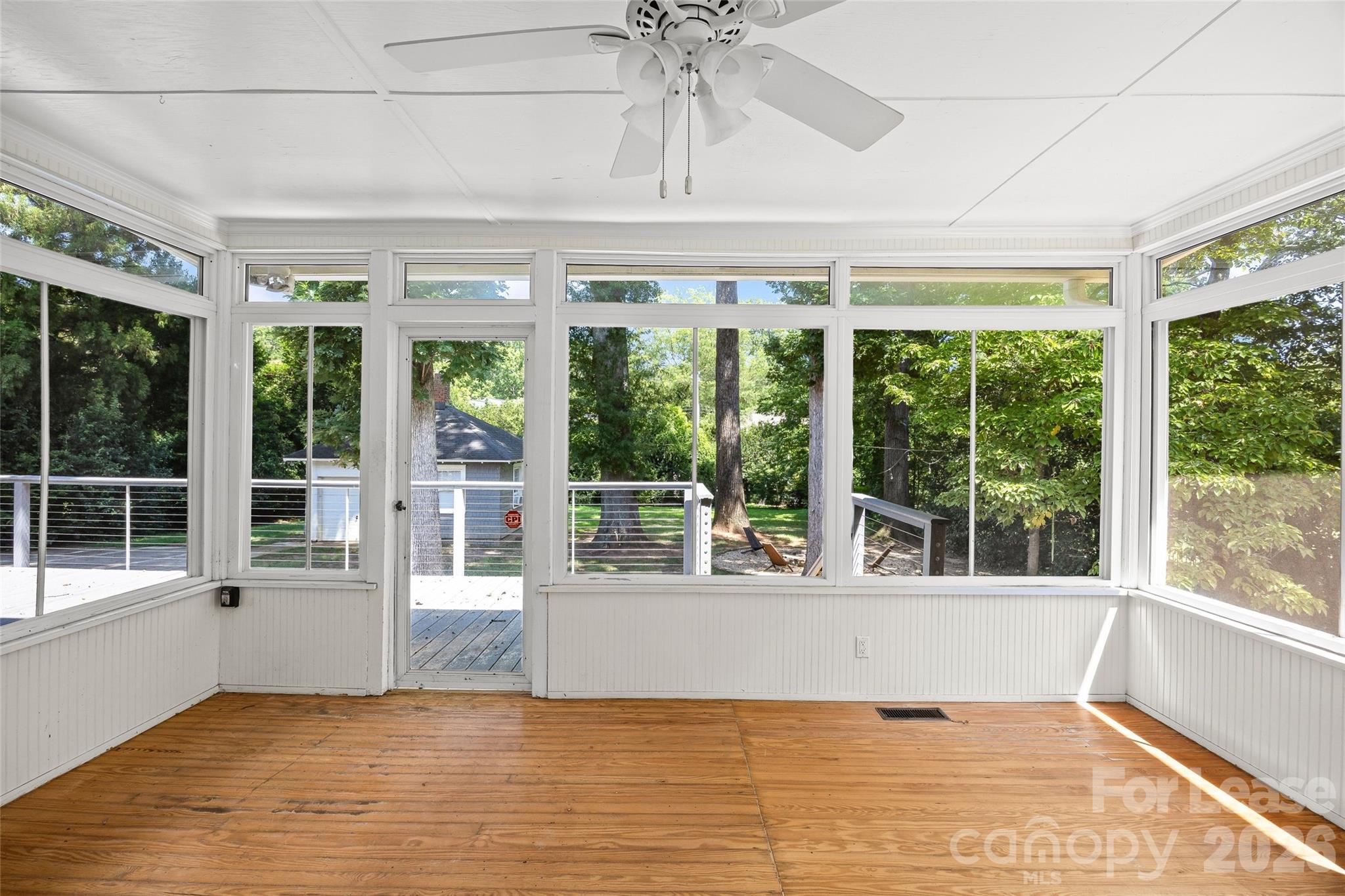 2025 Sharon Road Property Photo 12