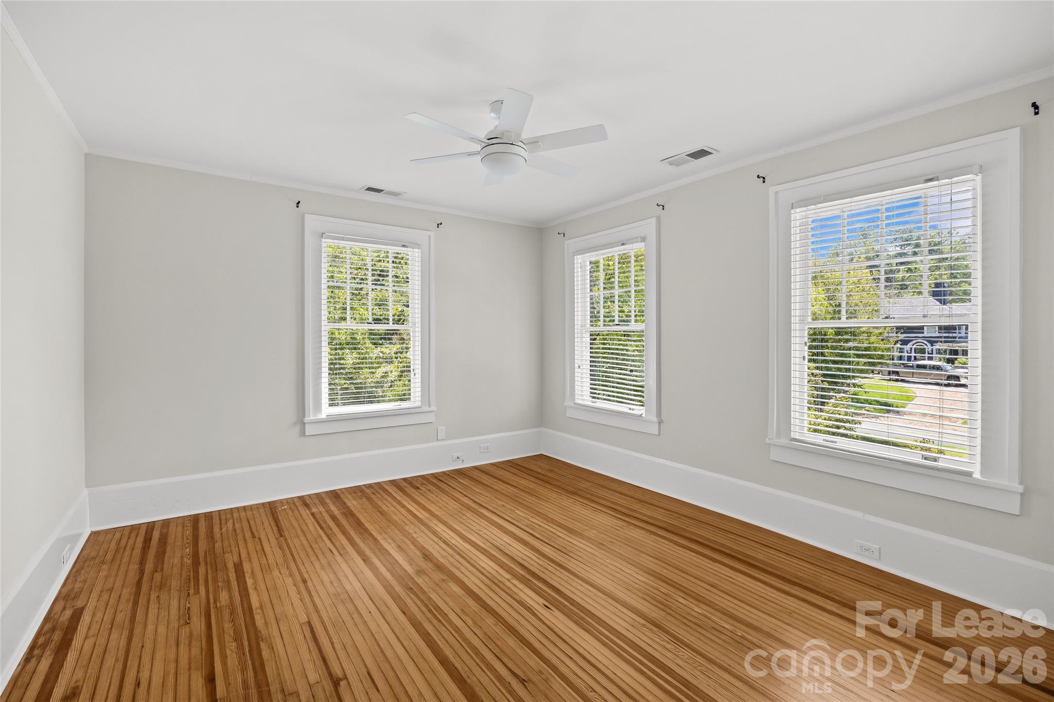 2025 Sharon Road Property Photo 22