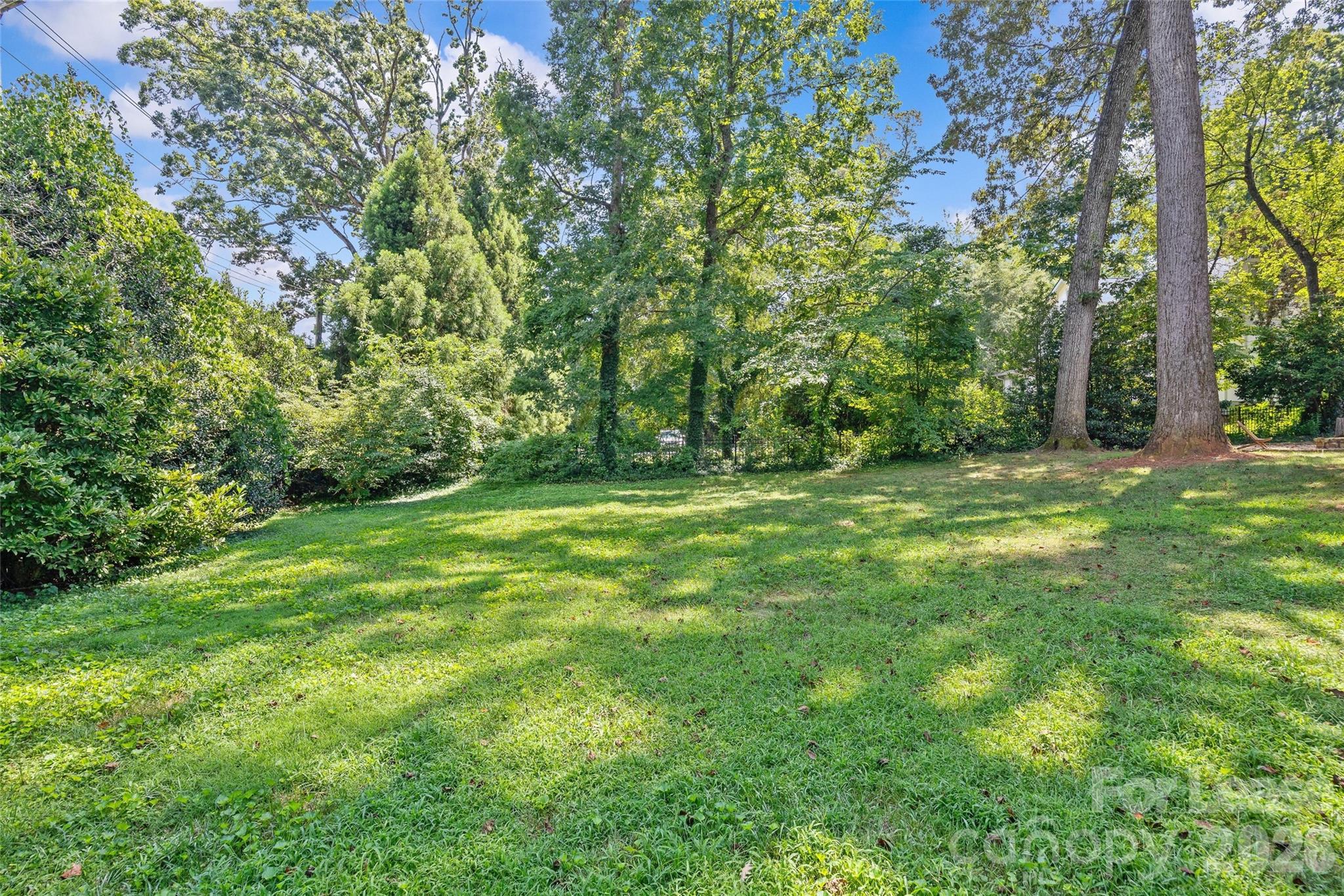 2025 Sharon Road Property Photo 27