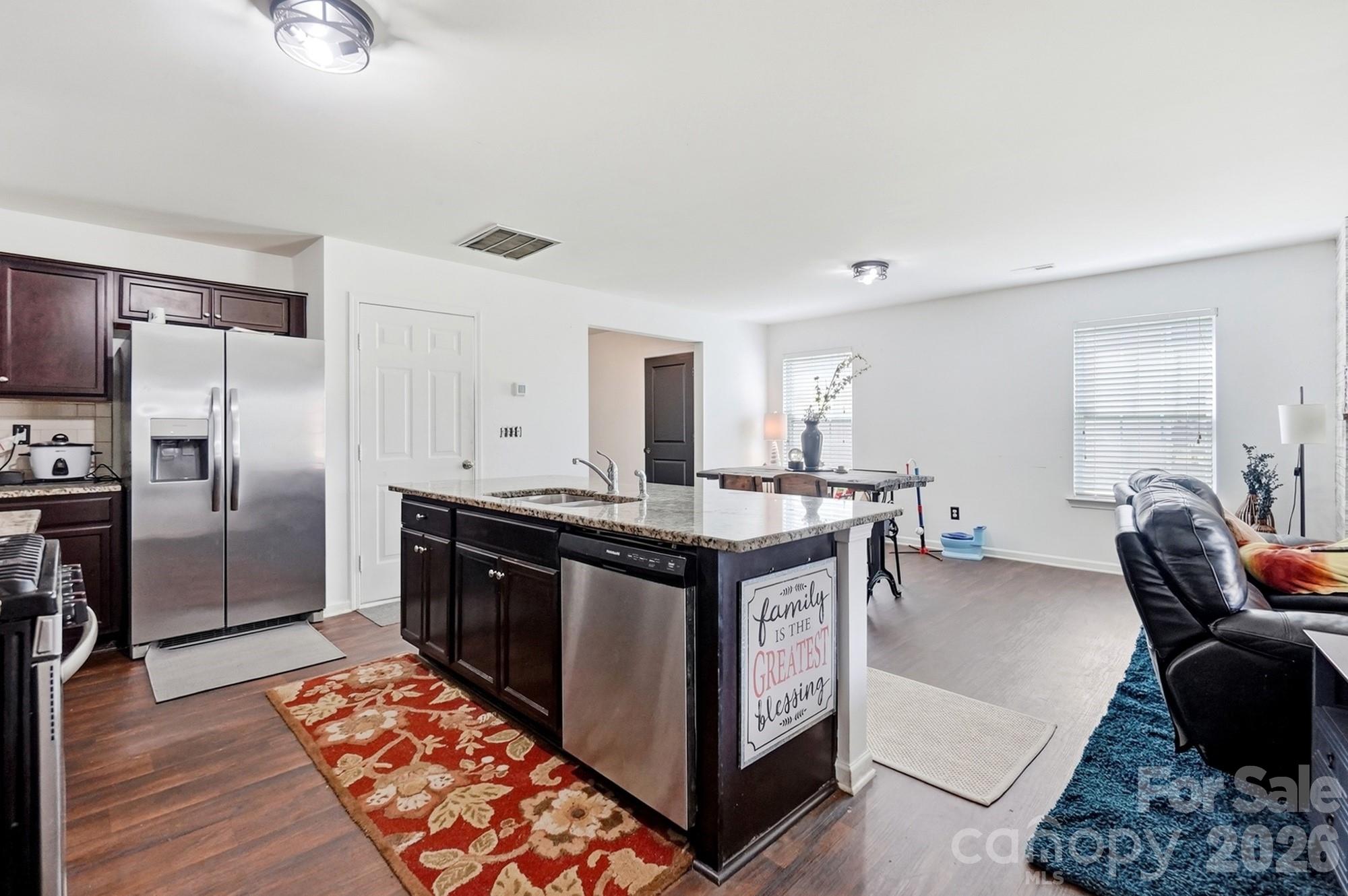 1718 Aldershot Court Property Photo 8
