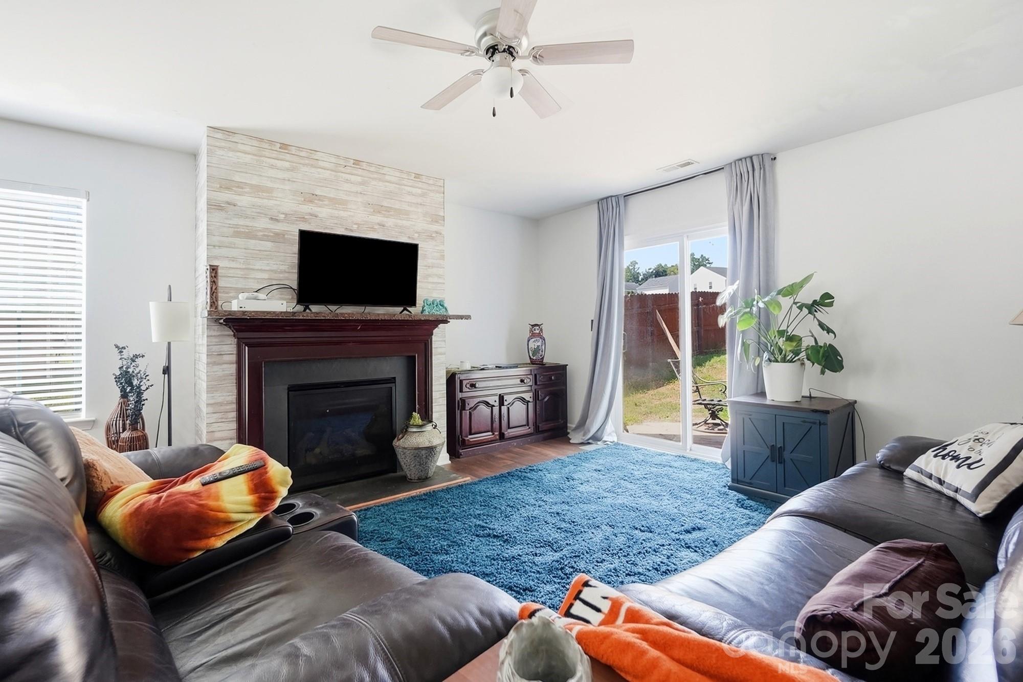 1718 Aldershot Court Property Photo 12
