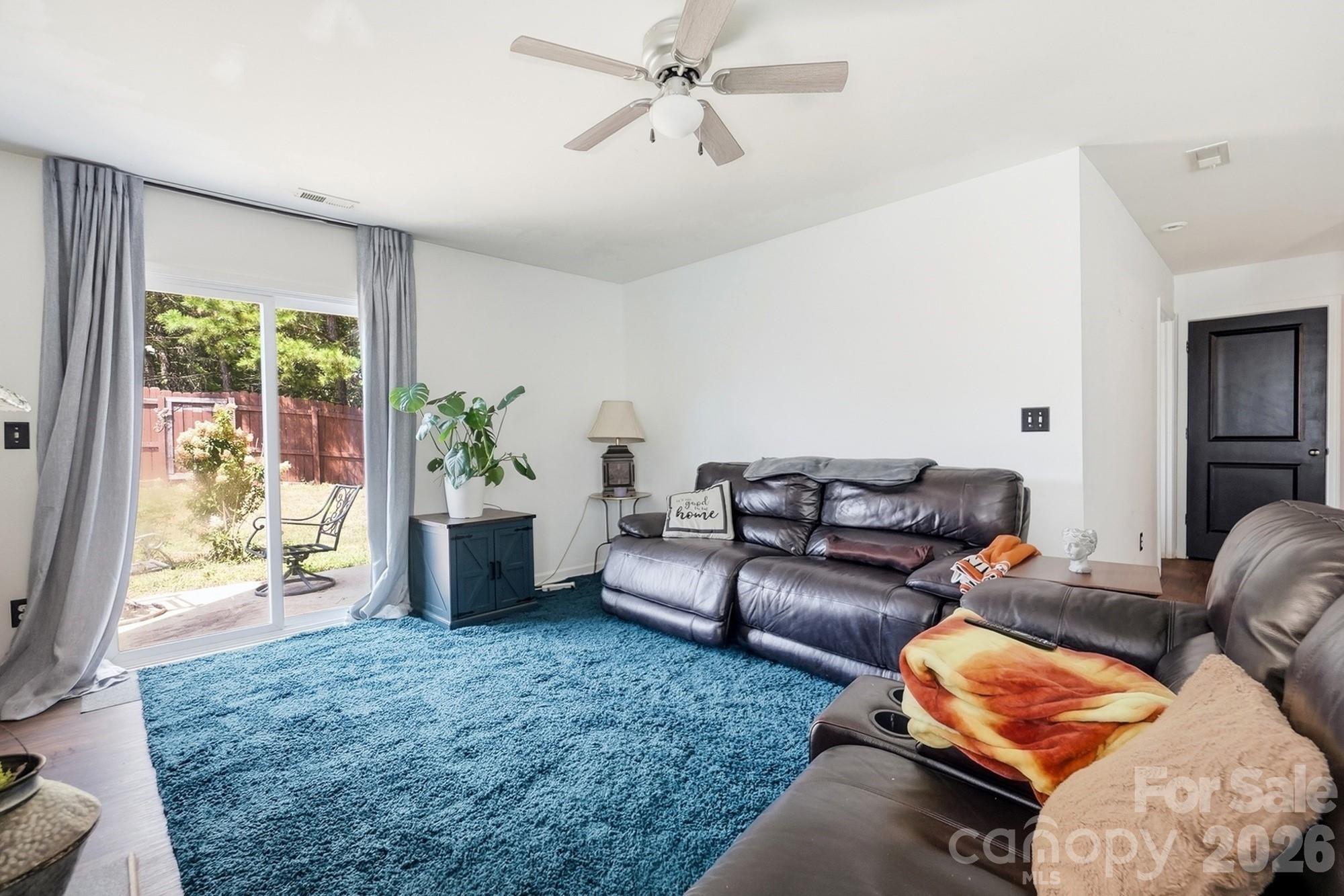 1718 Aldershot Court Property Photo 13