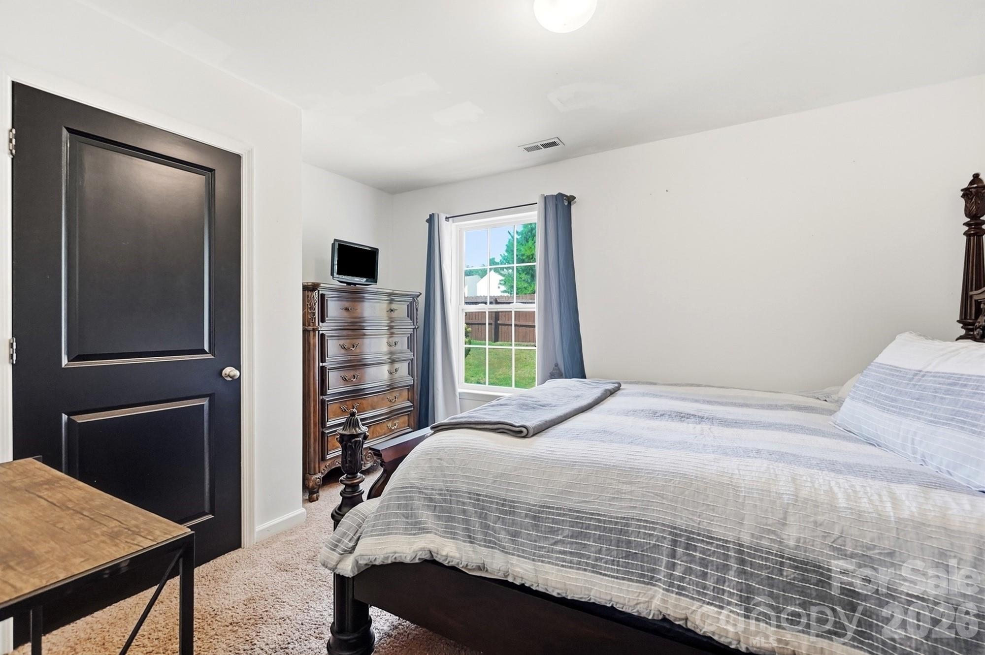 1718 Aldershot Court Property Photo 17