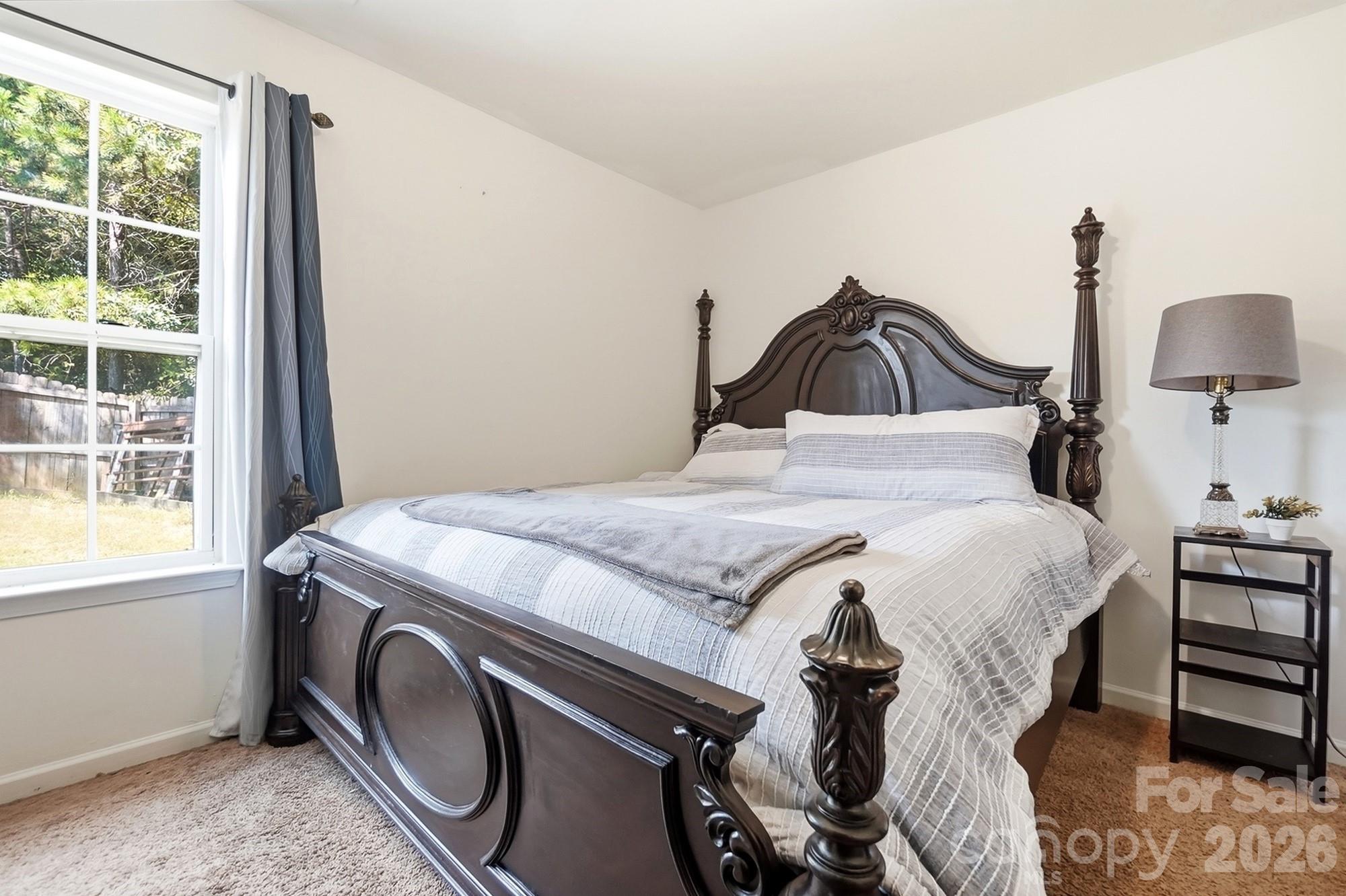 1718 Aldershot Court Property Photo 18