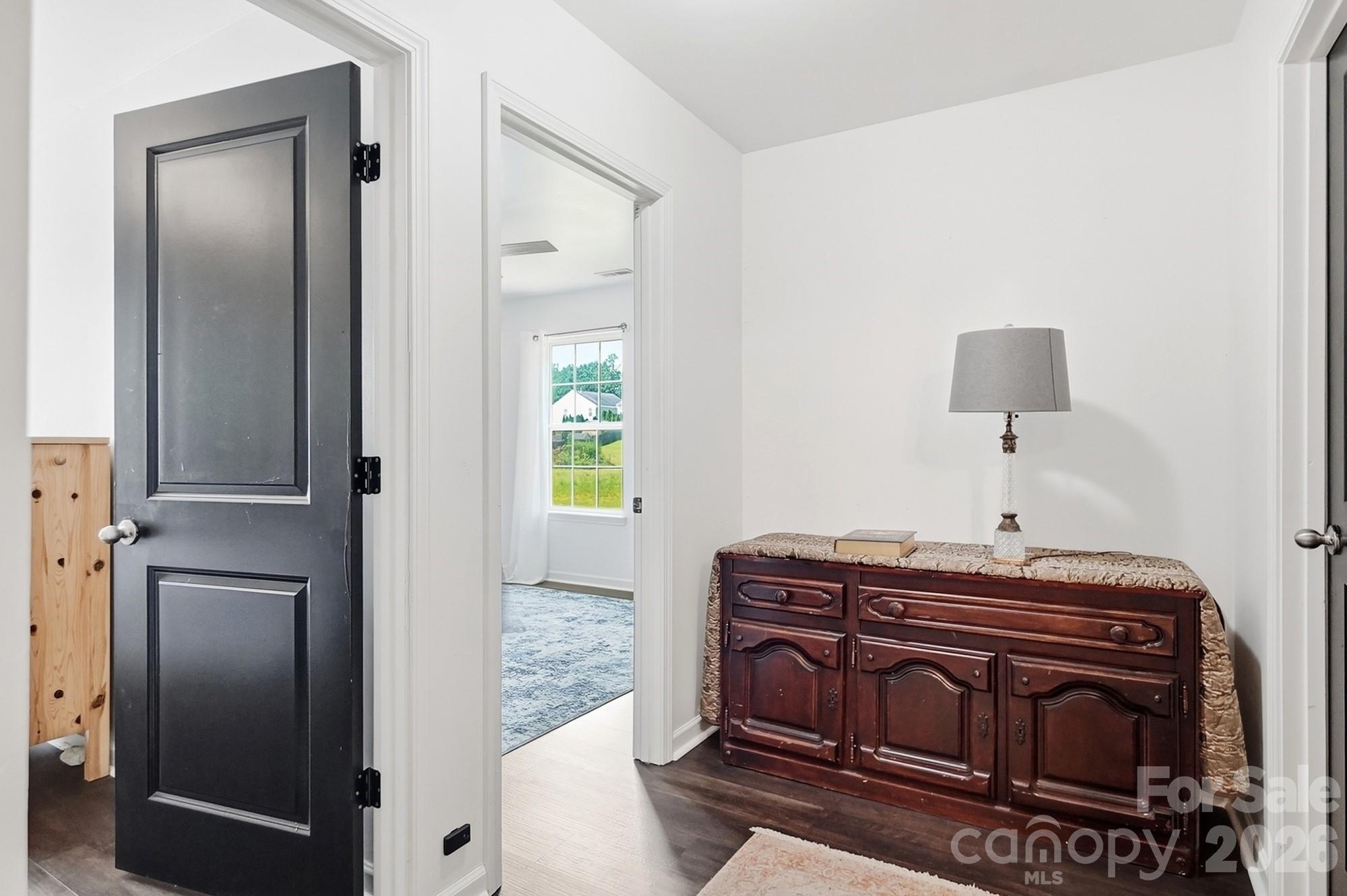 1718 Aldershot Court Property Photo 29