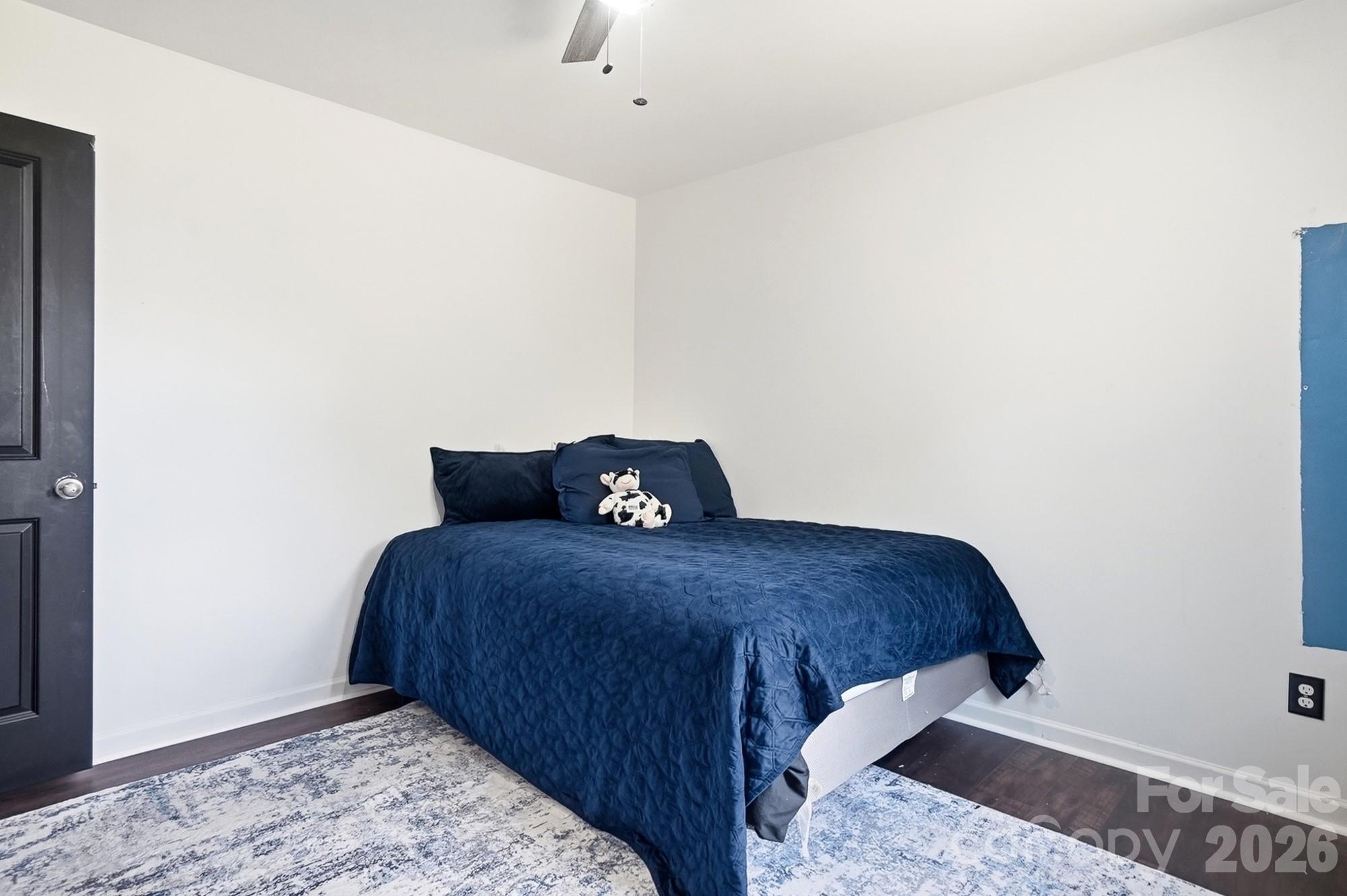 1718 Aldershot Court Property Photo 34