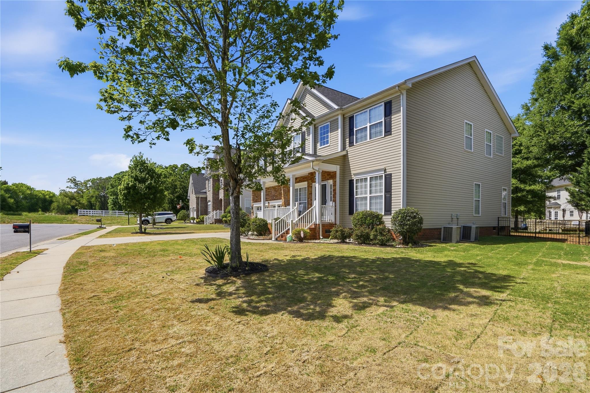 509 Evening Mist Drive Property Photo 4