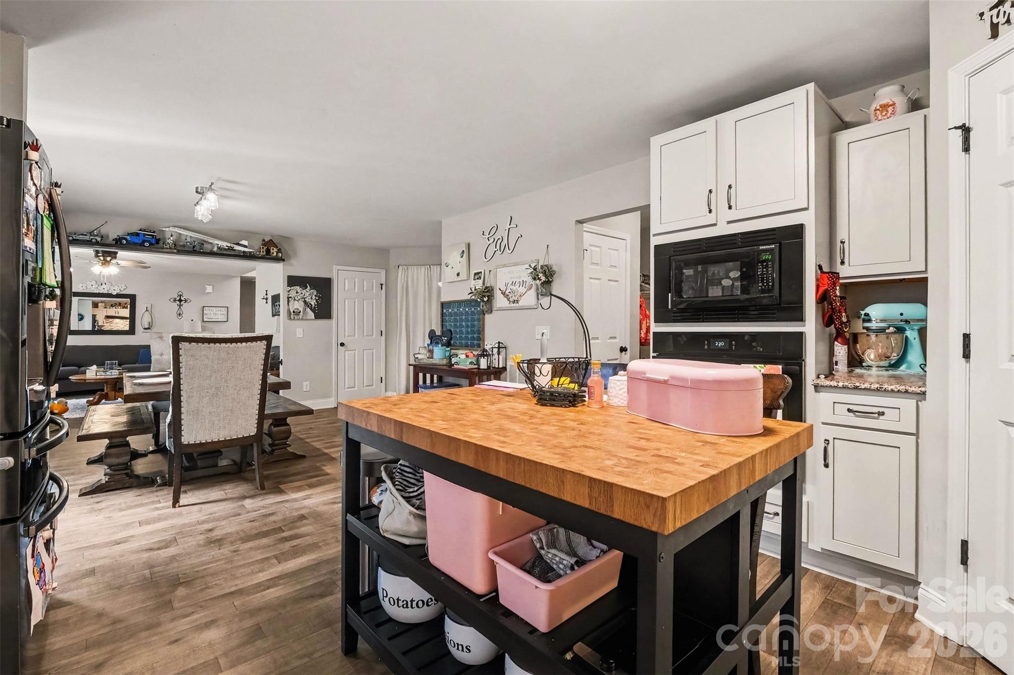 6705 Long Island Road Property Photo 4