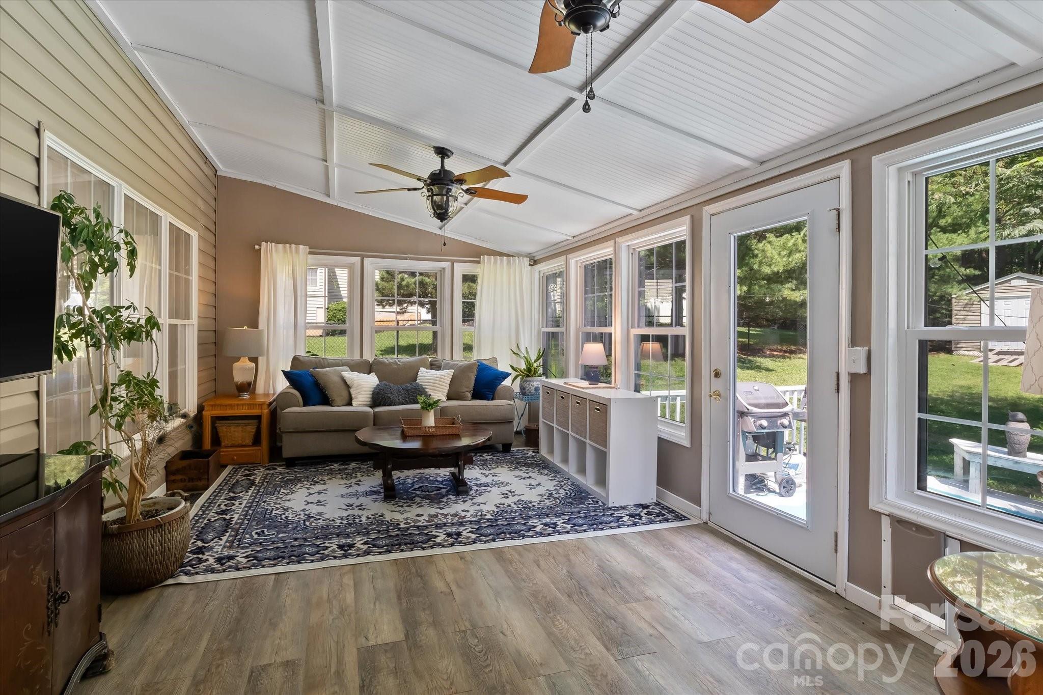 6168 Neptune Drive Property Photo 8